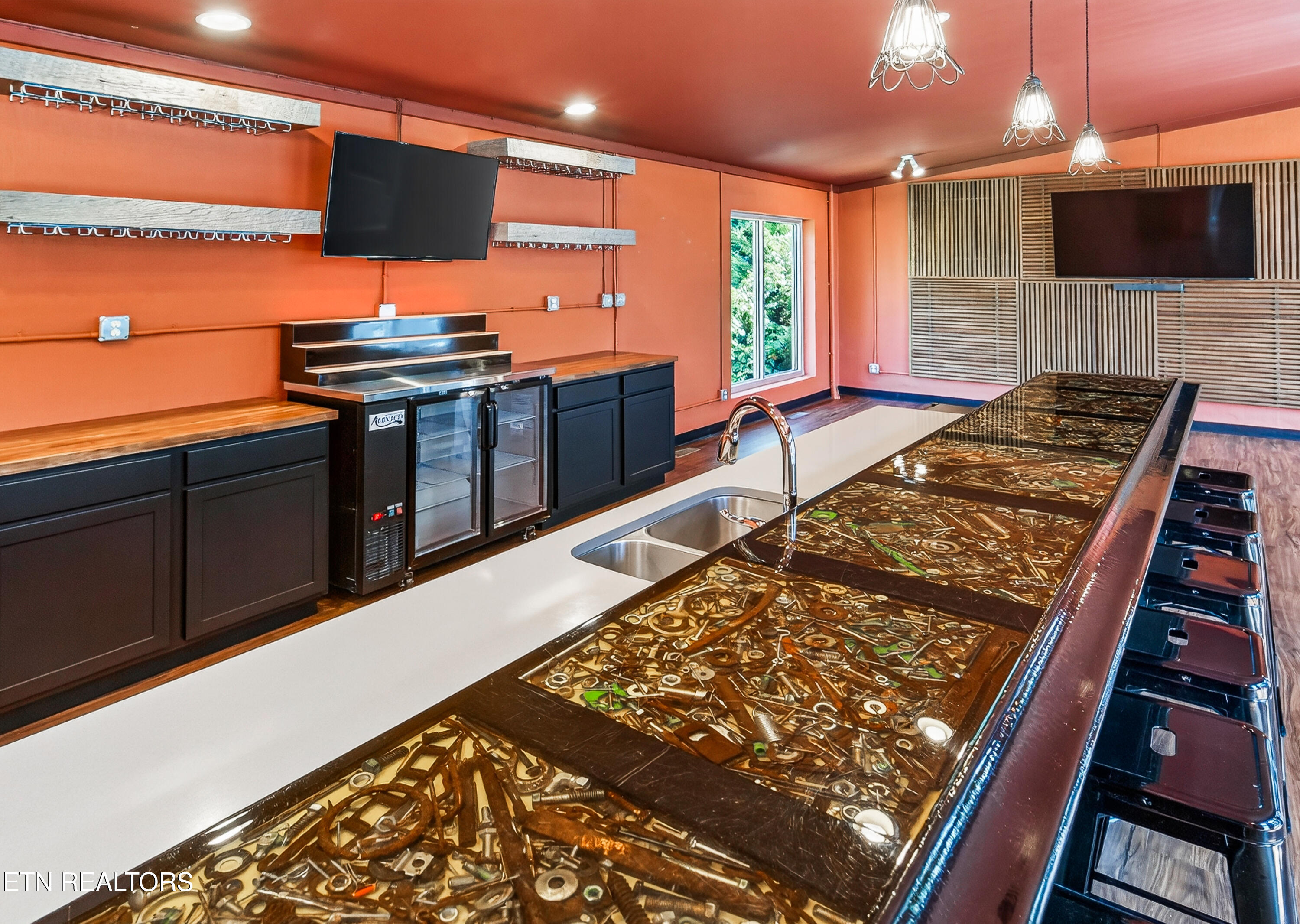 3305 Bunker Hill Drive