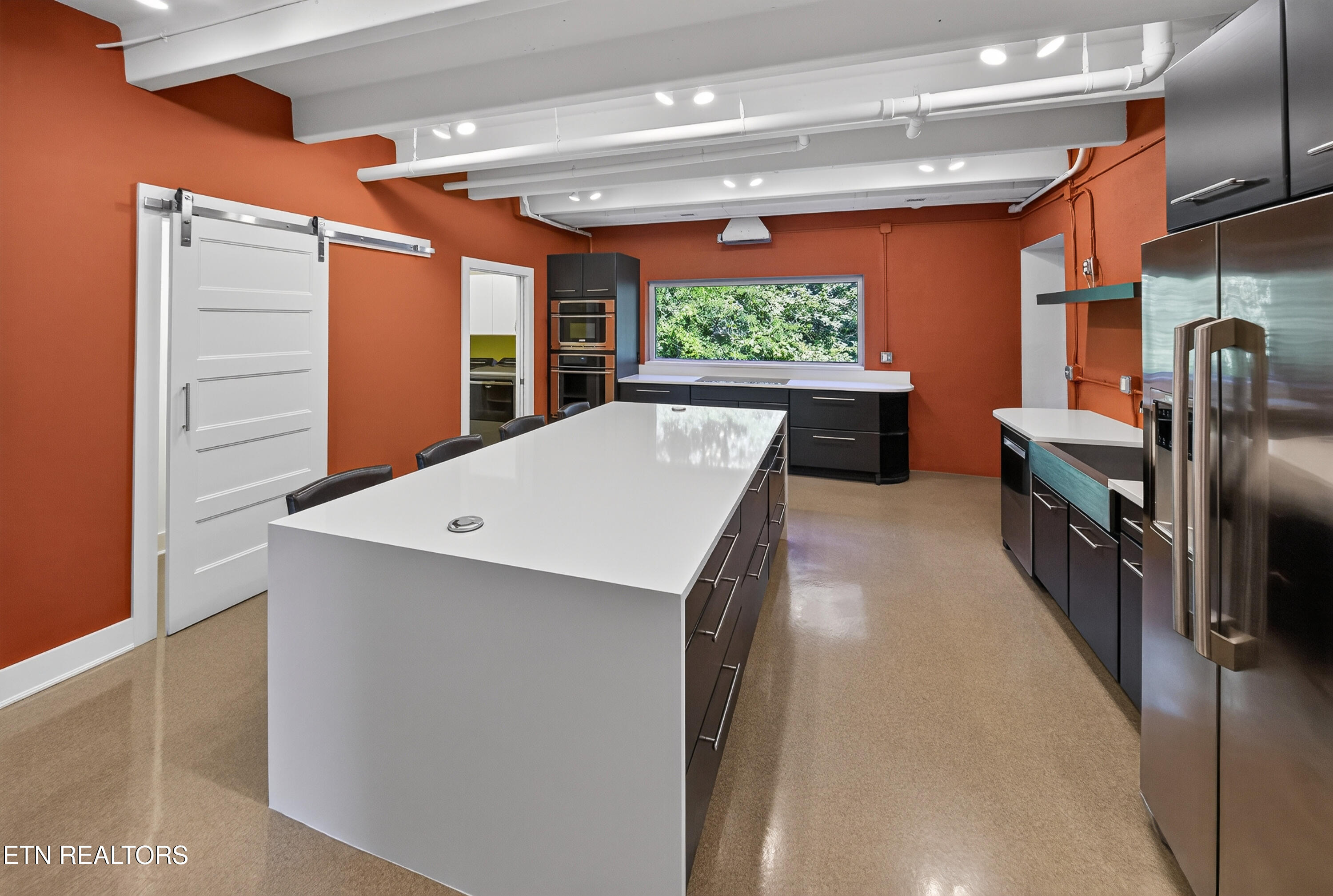 3305 Bunker Hill Drive