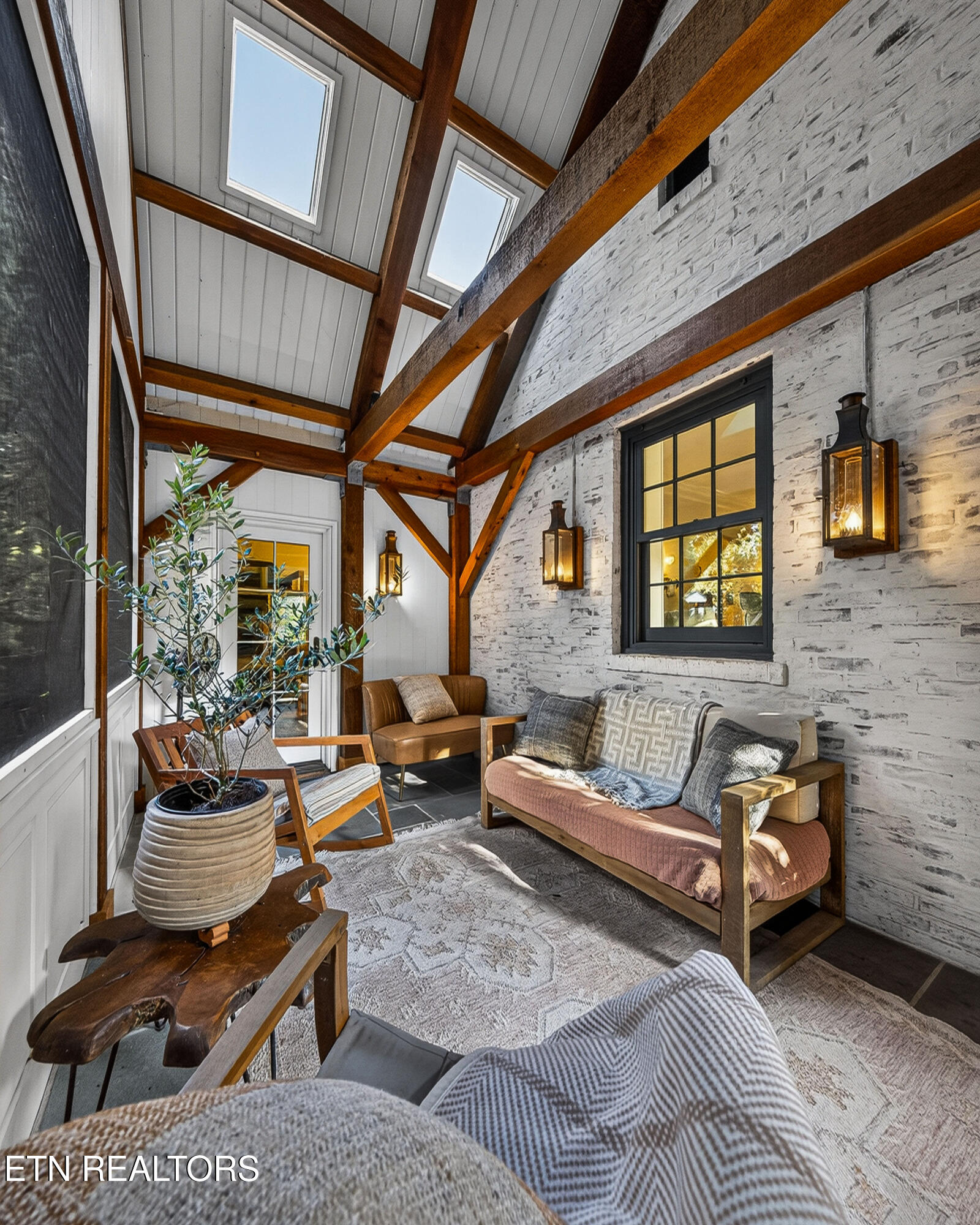 1100 W Nokomis Circle