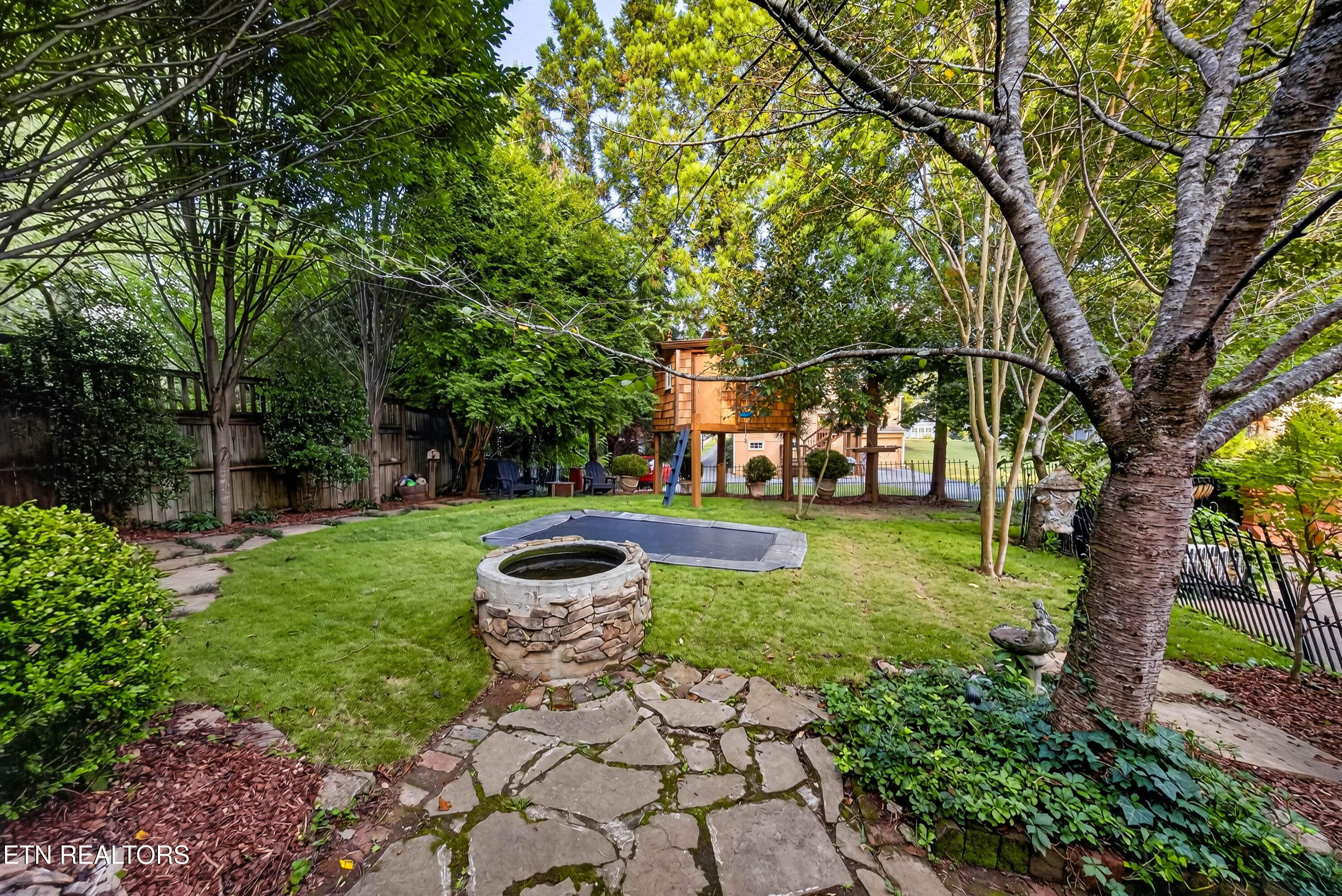 1100 W Nokomis Circle