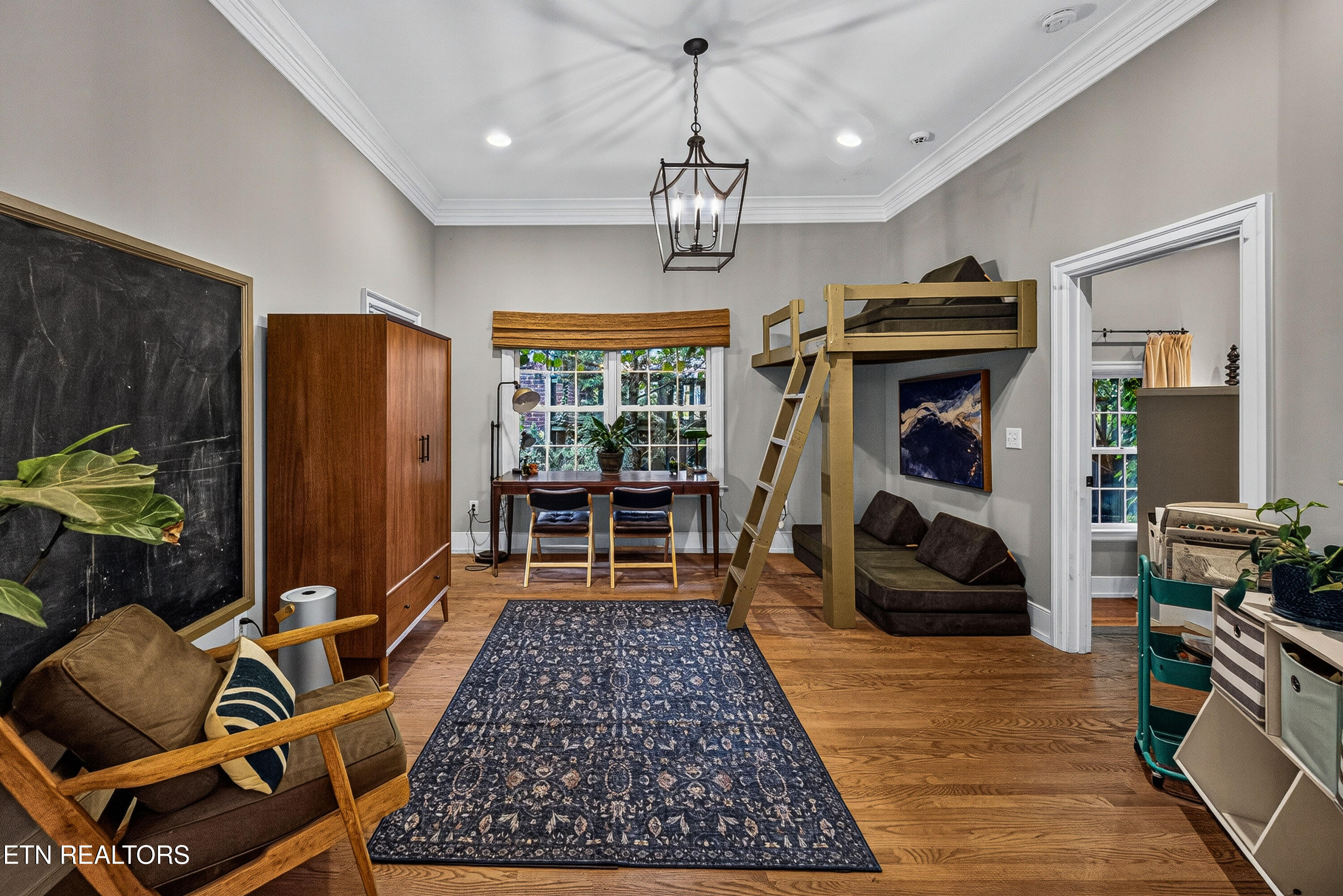 1100 W Nokomis Circle
