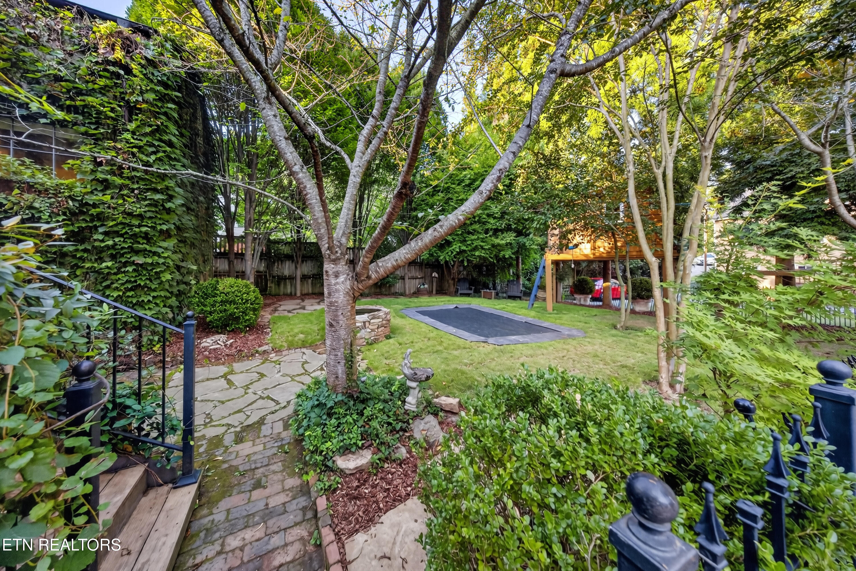 1100 W Nokomis Circle