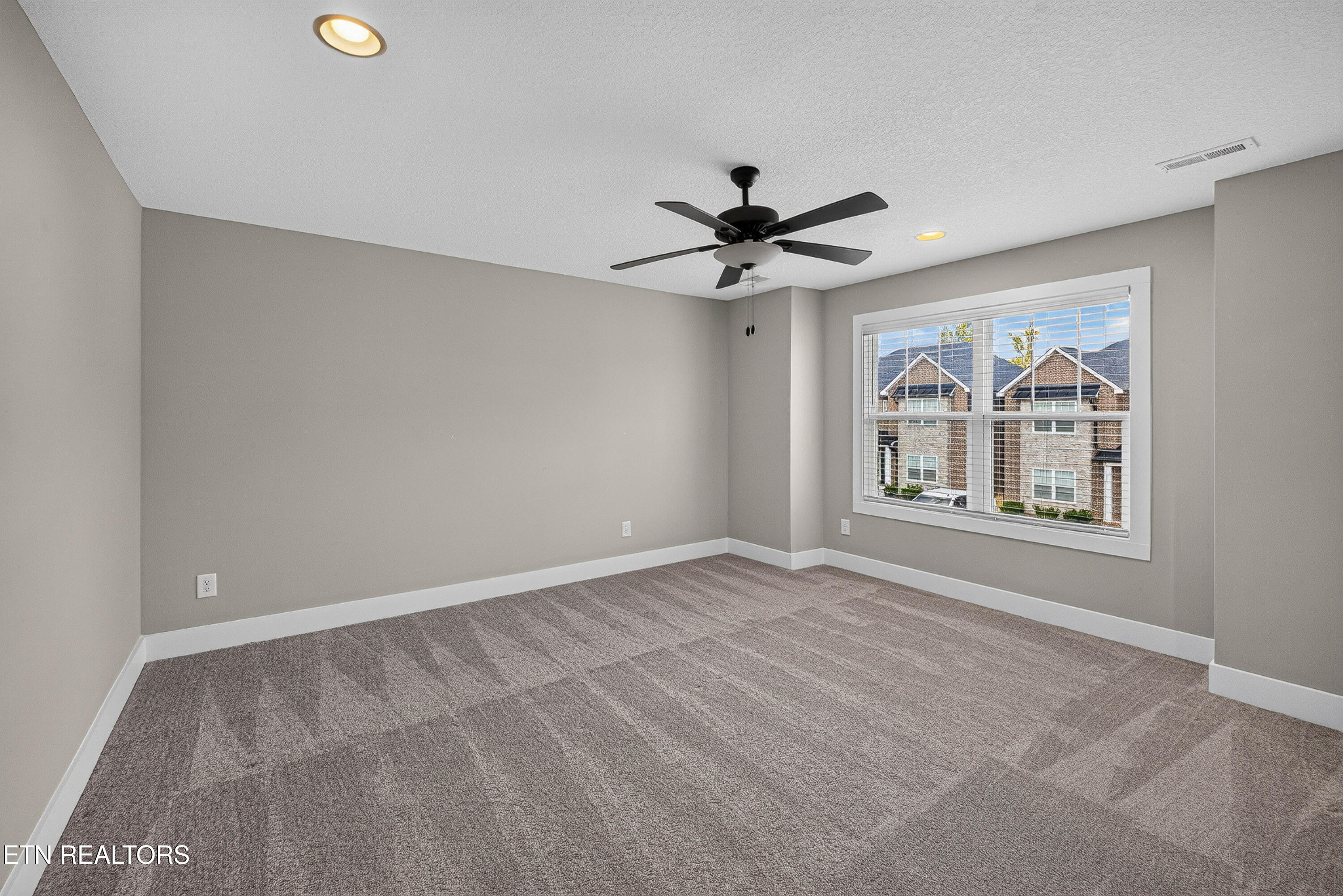 7219 Sassafras Way