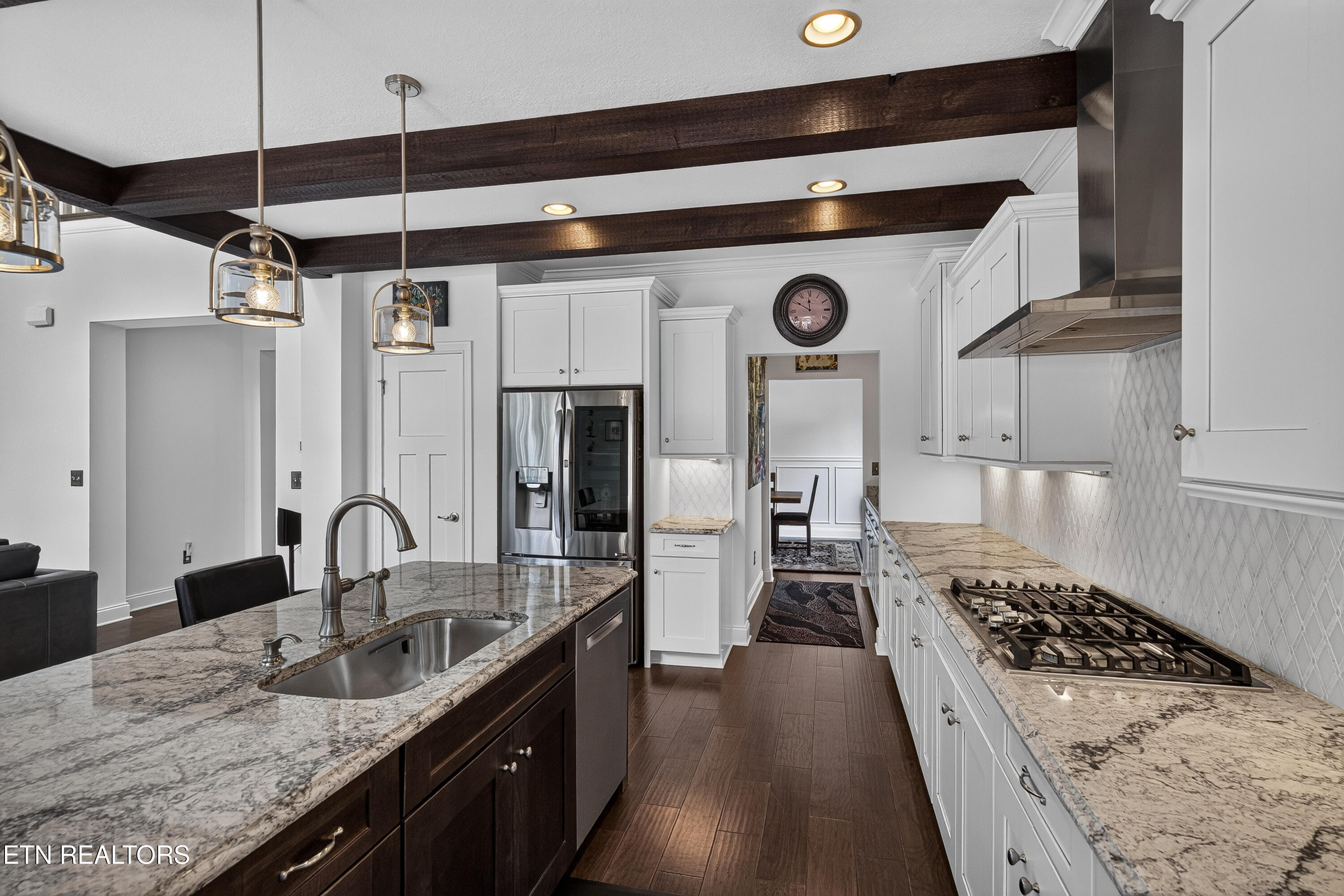 12646 Brass Lantern Lane