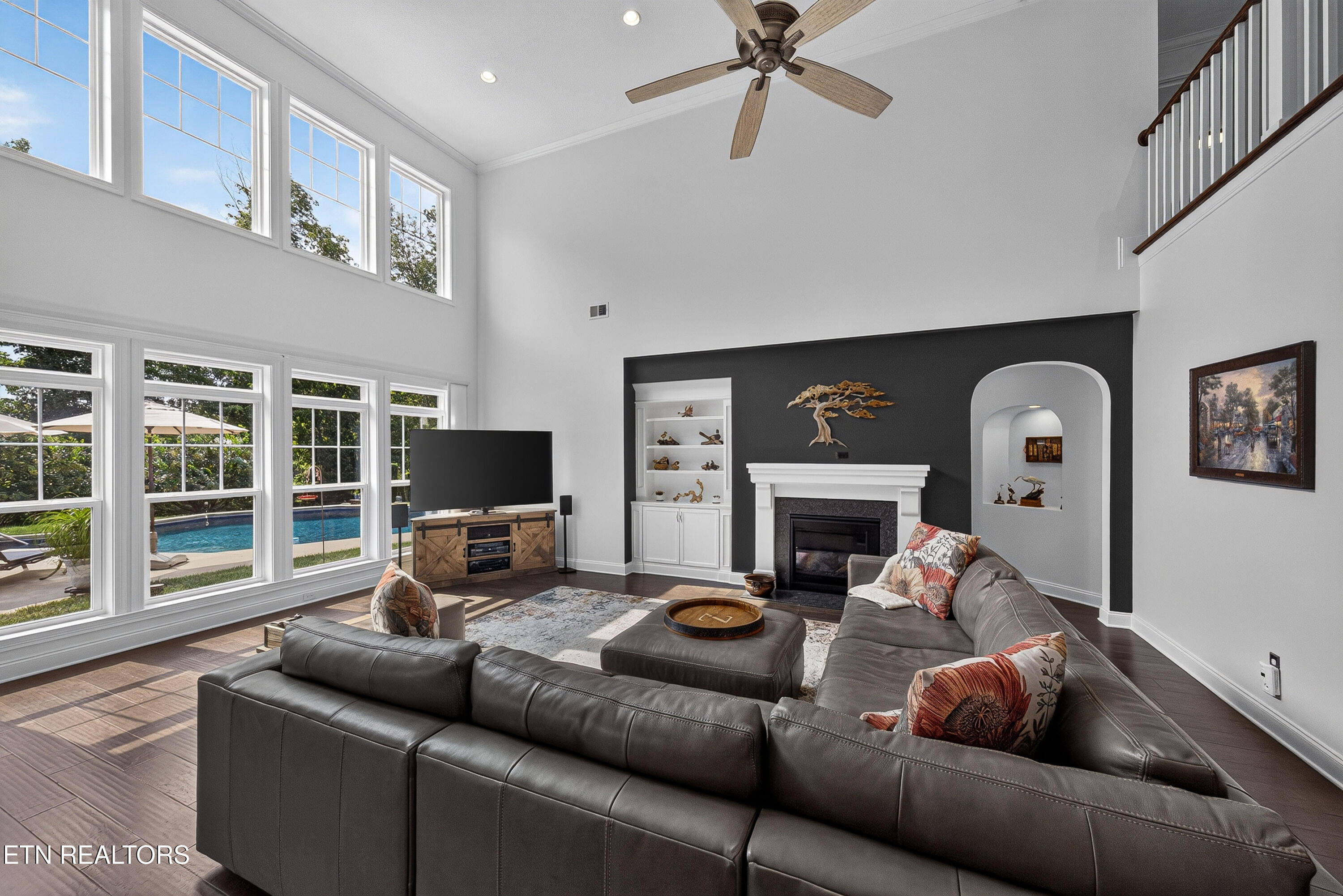 12646 Brass Lantern Lane