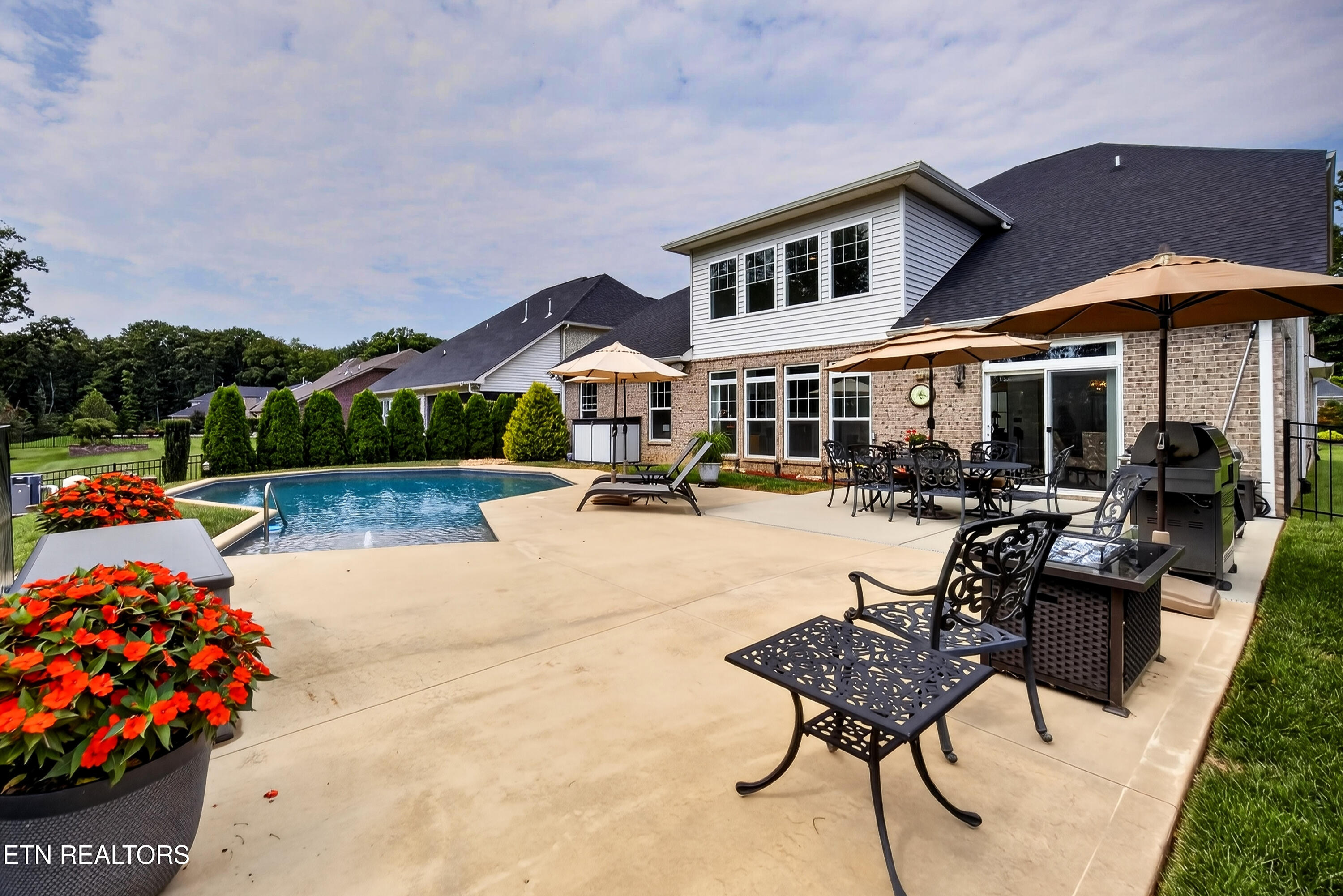 12646 Brass Lantern Lane