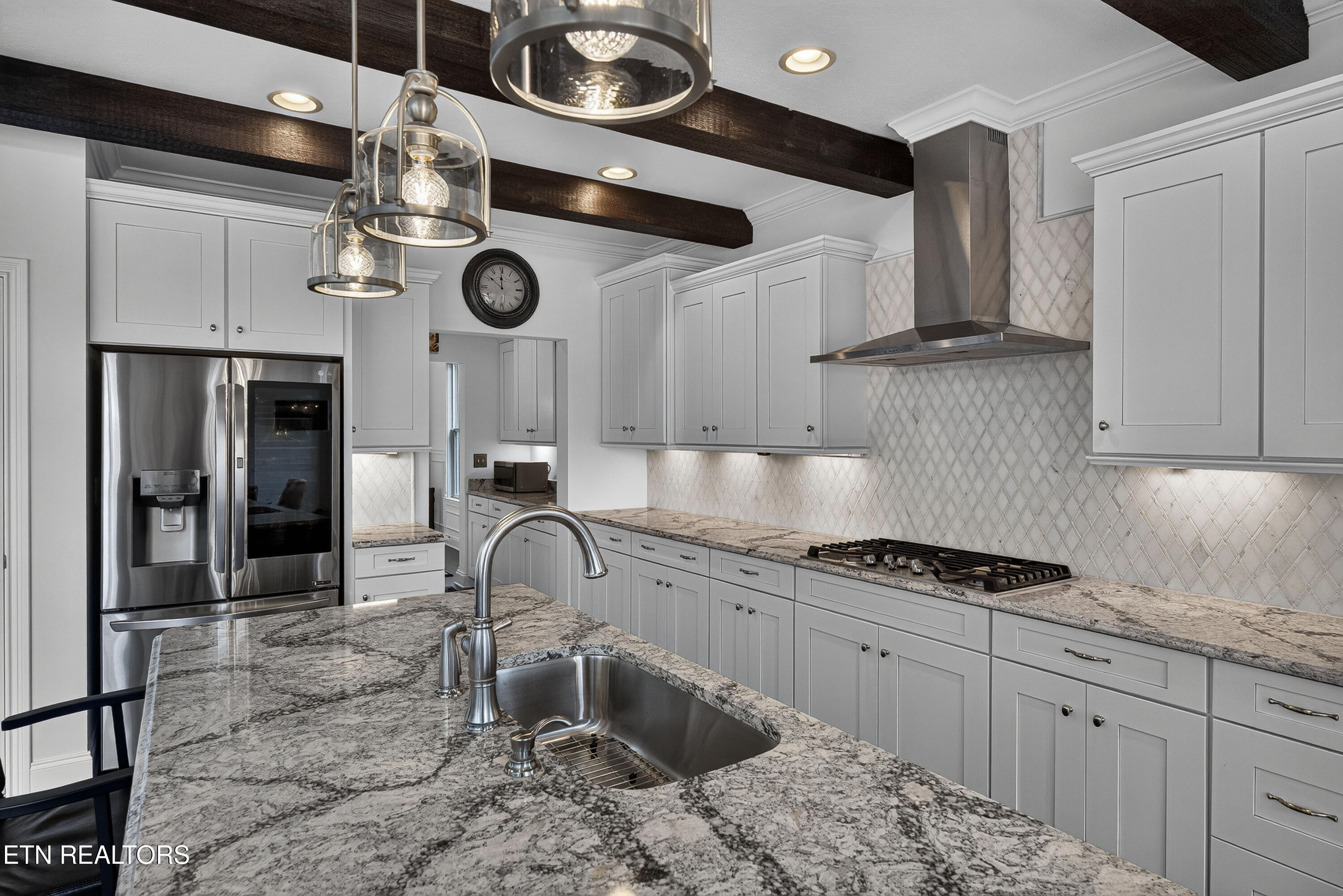 12646 Brass Lantern Lane