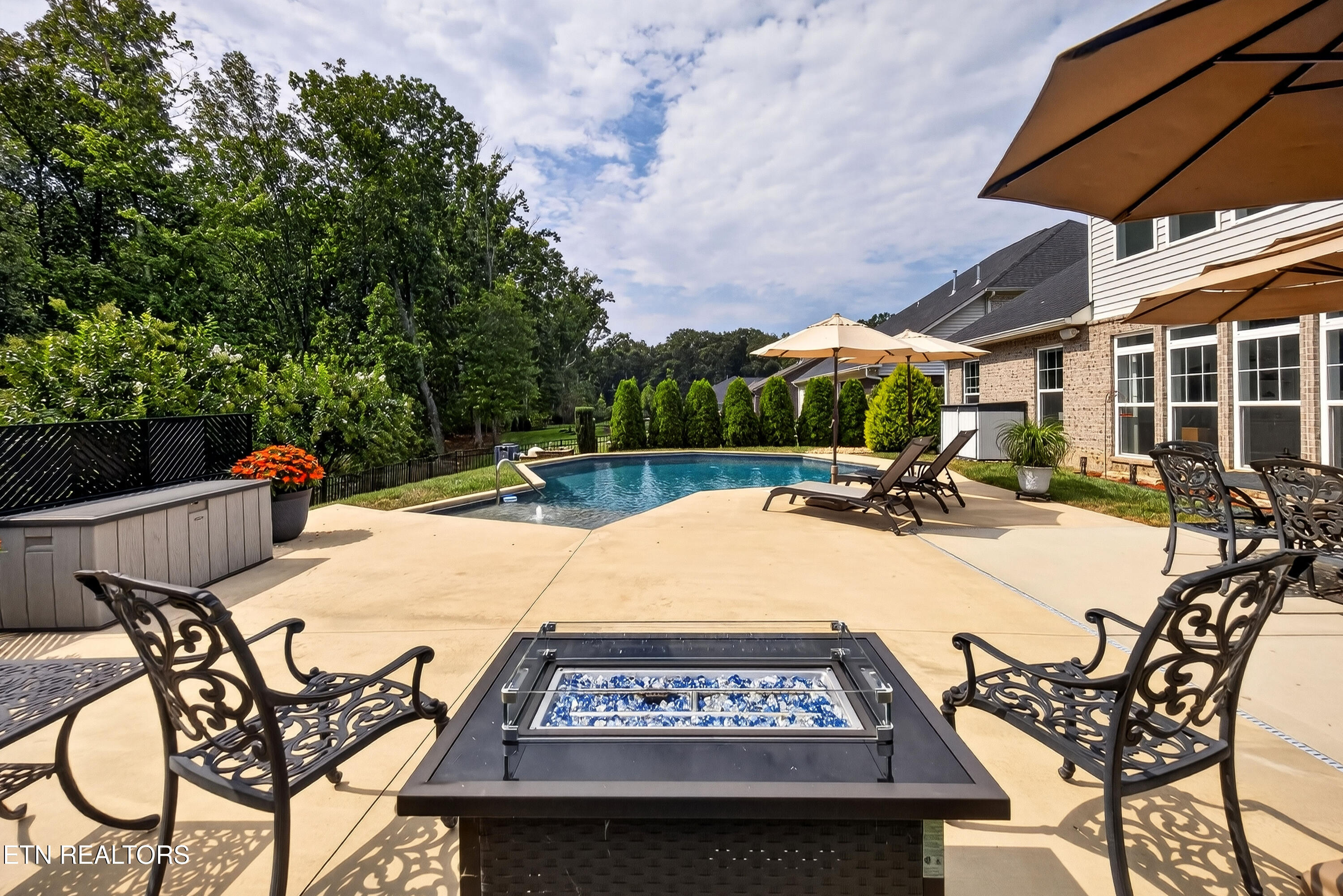 12646 Brass Lantern Lane