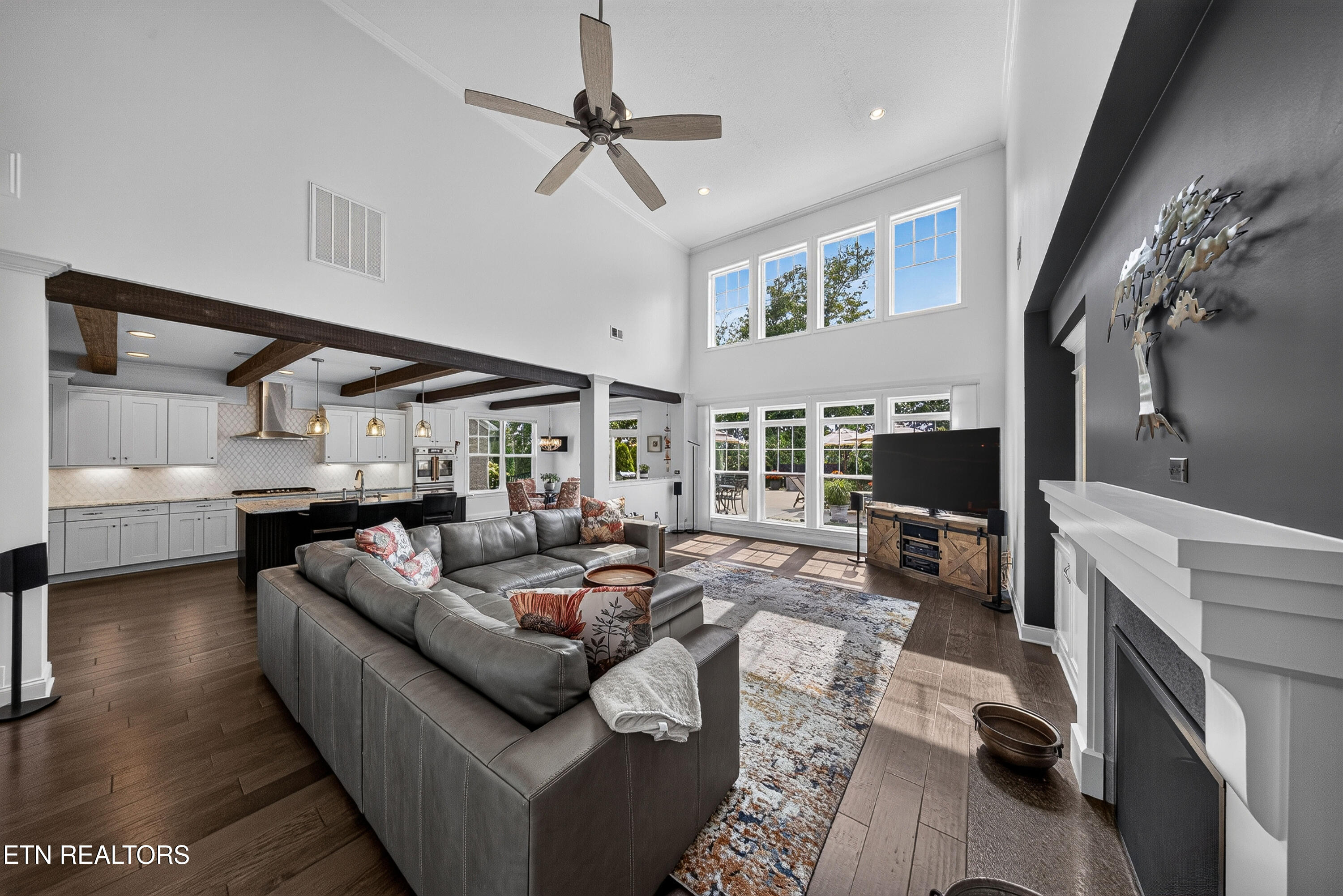 12646 Brass Lantern Lane