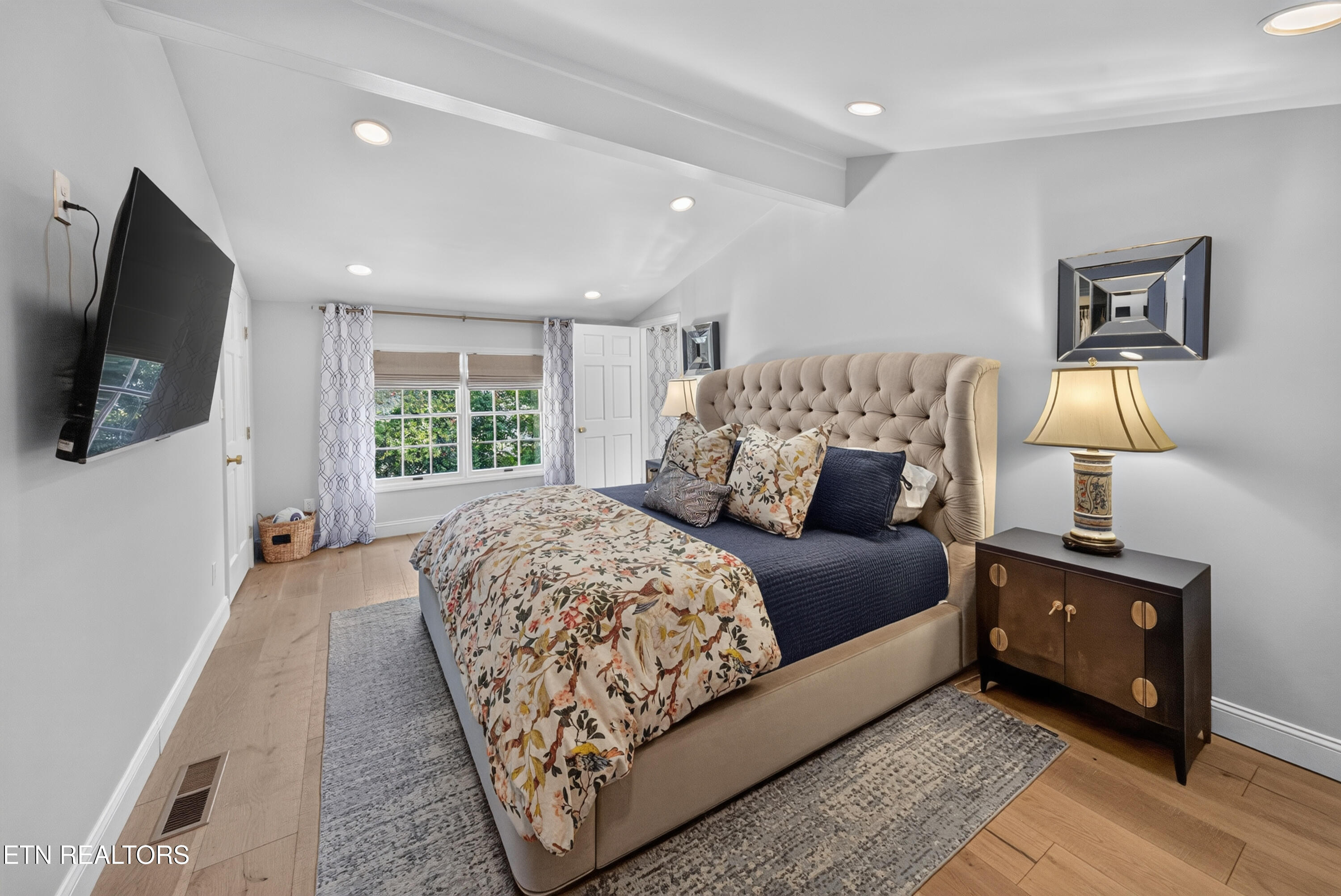 4265 Holloway Drive
