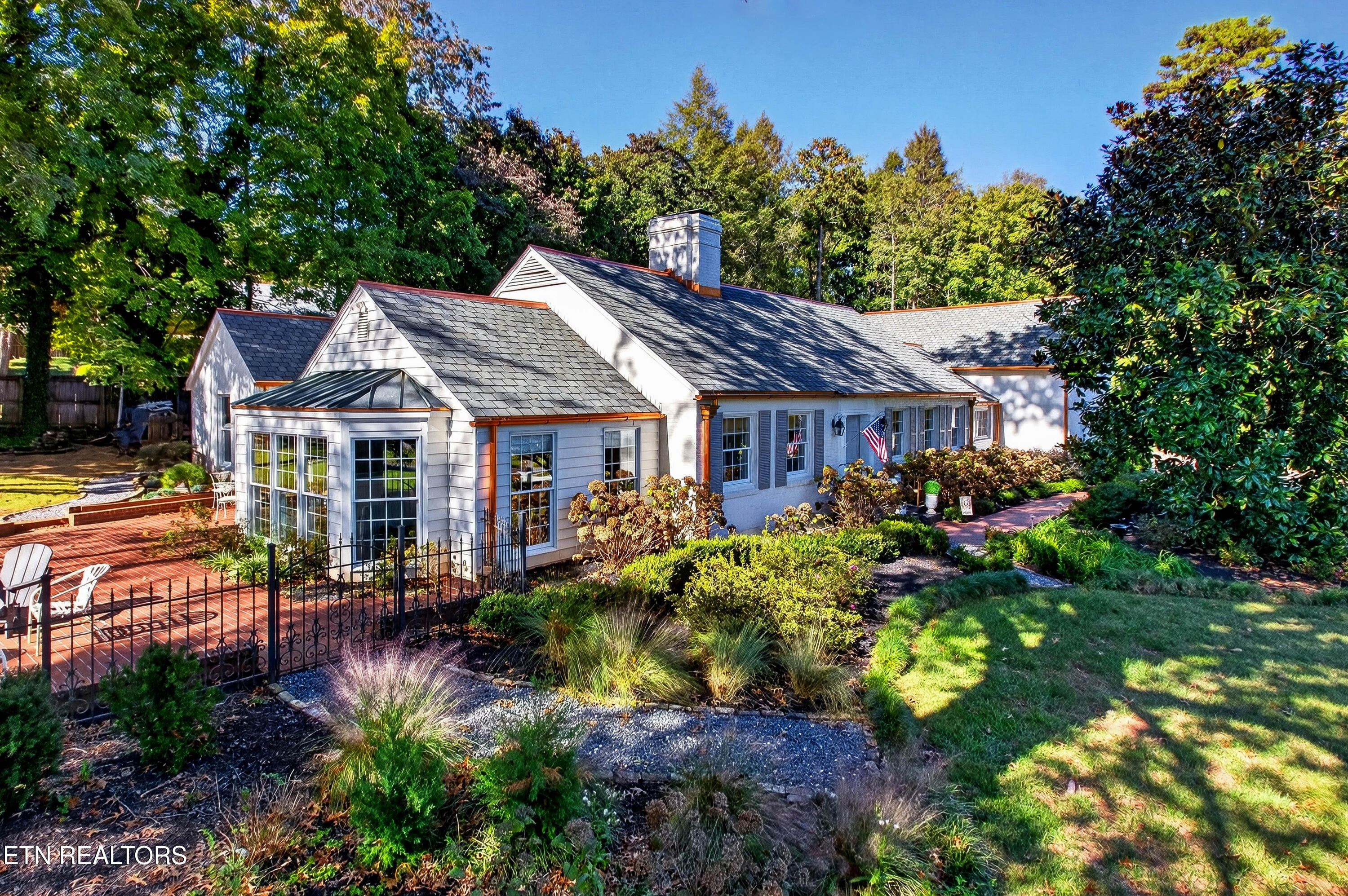 4265 Holloway Drive