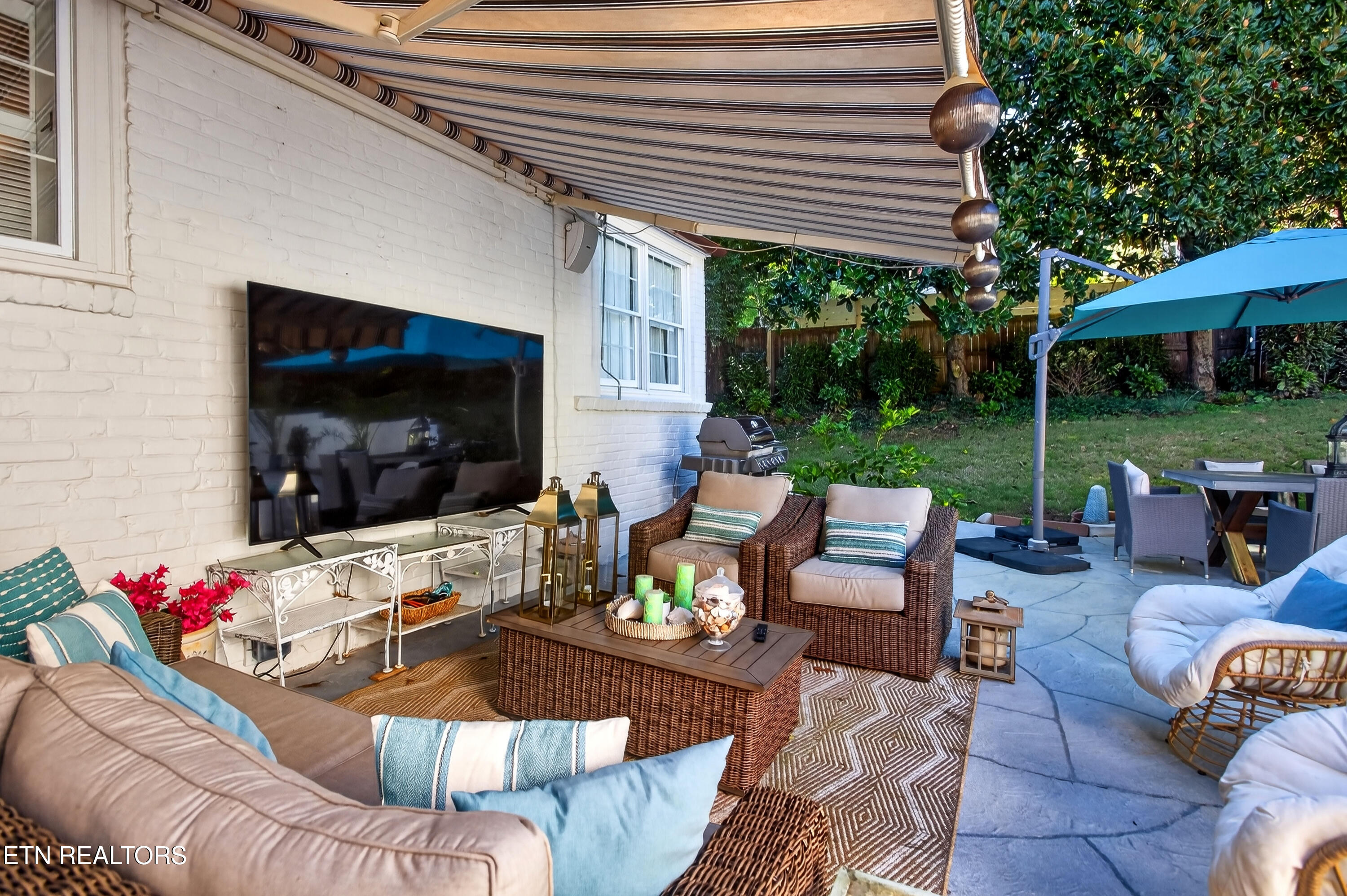 4265 Holloway Drive