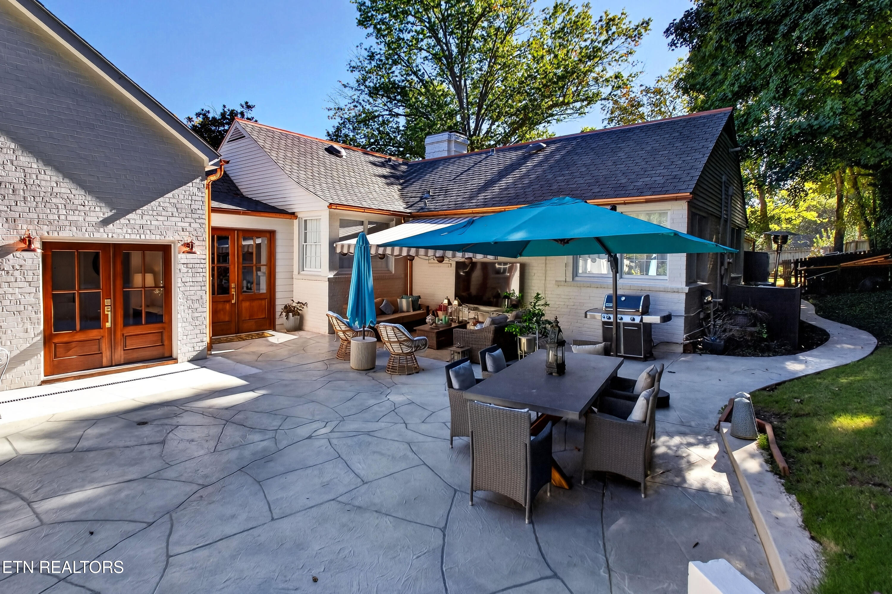 4265 Holloway Drive