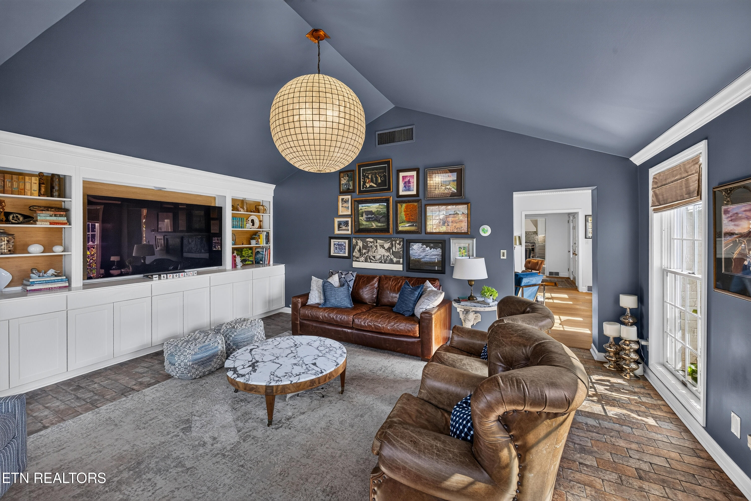4265 Holloway Drive
