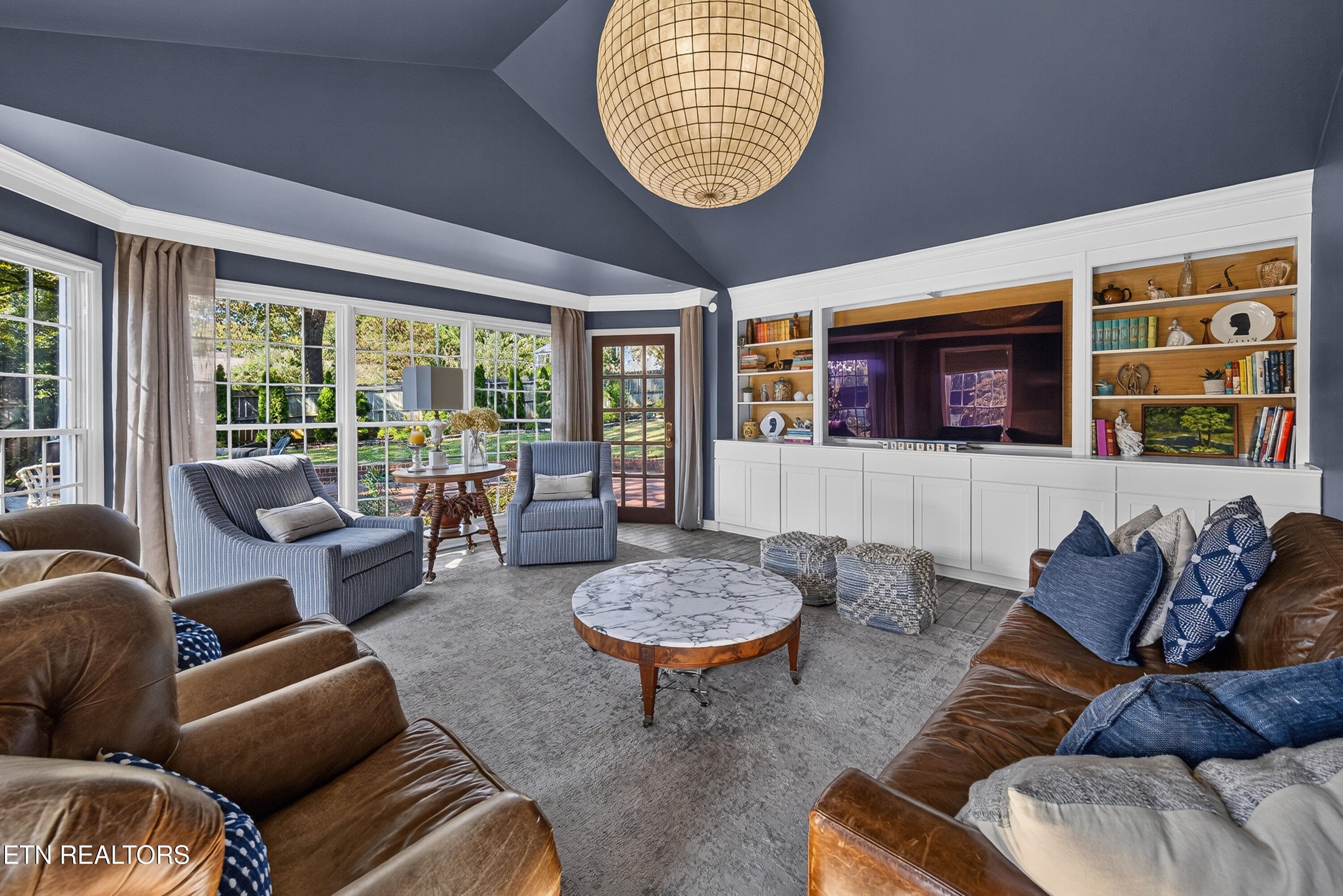 4265 Holloway Drive