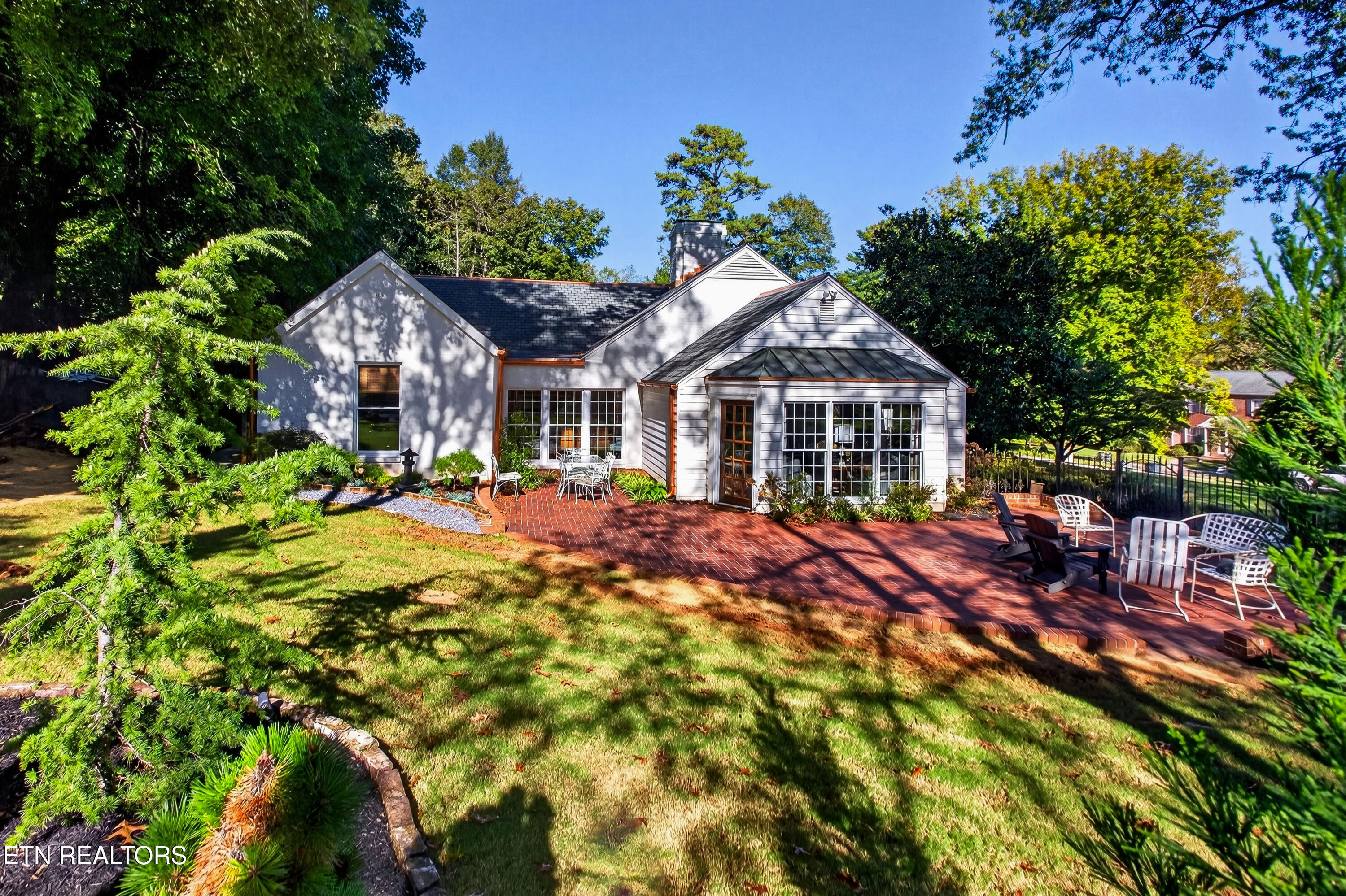 4265 Holloway Drive