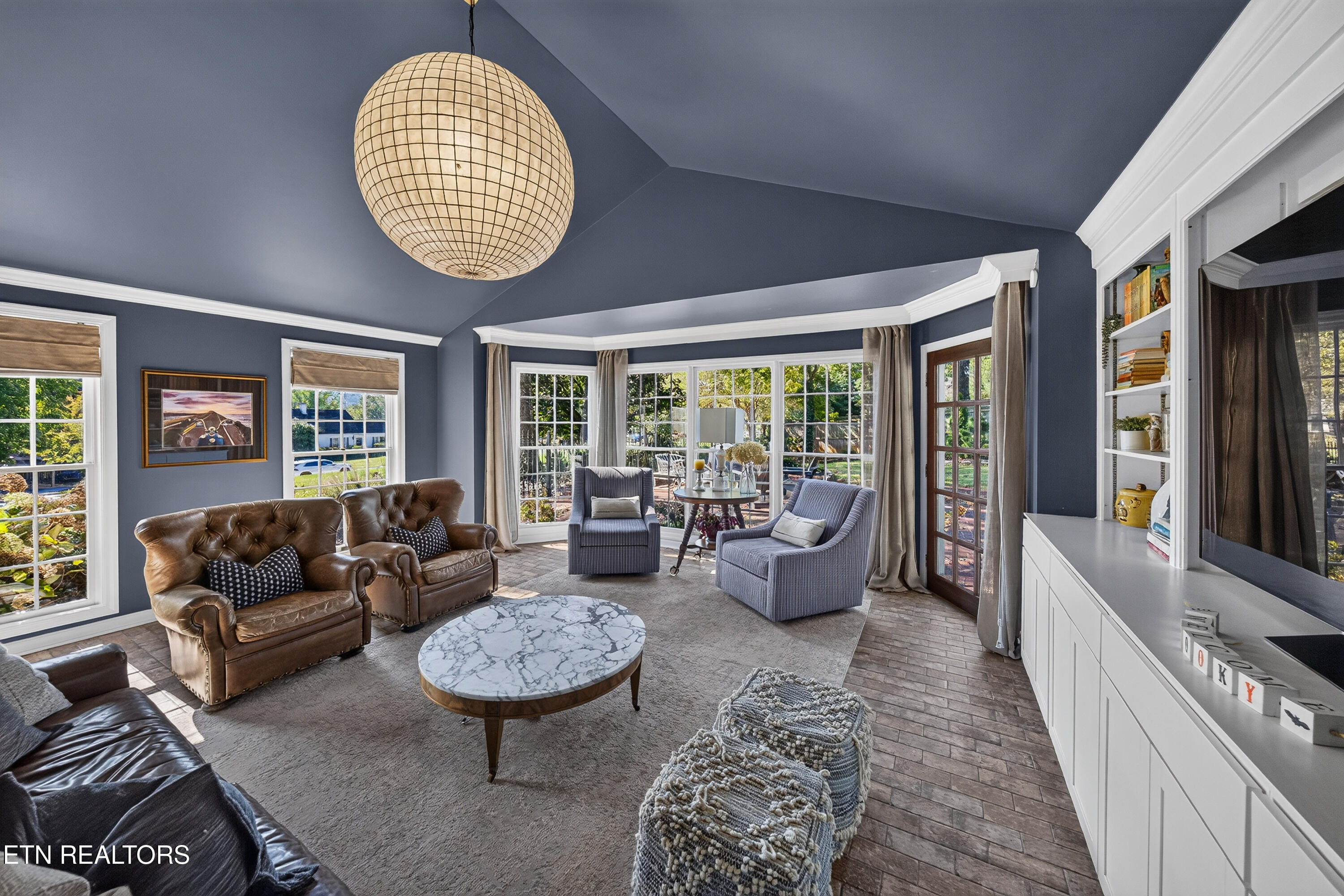 4265 Holloway Drive