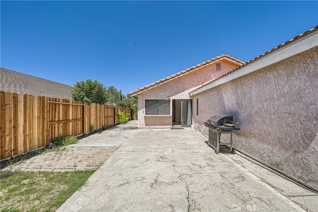 25122 Southport Street