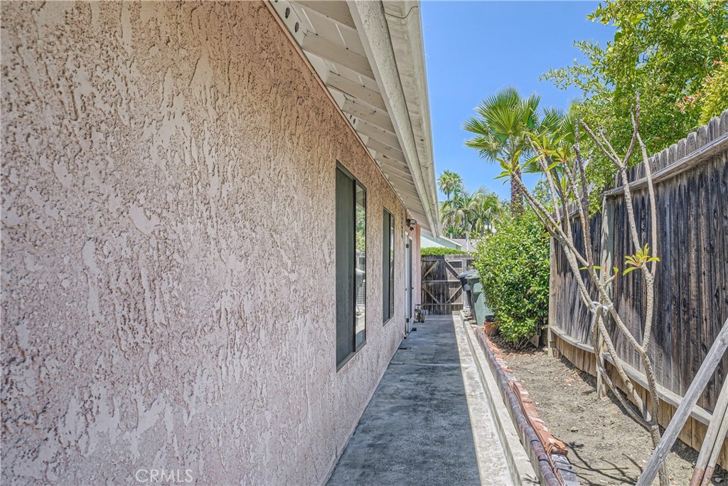 25122 Southport Street