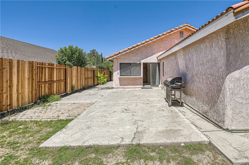 25122 Southport Street