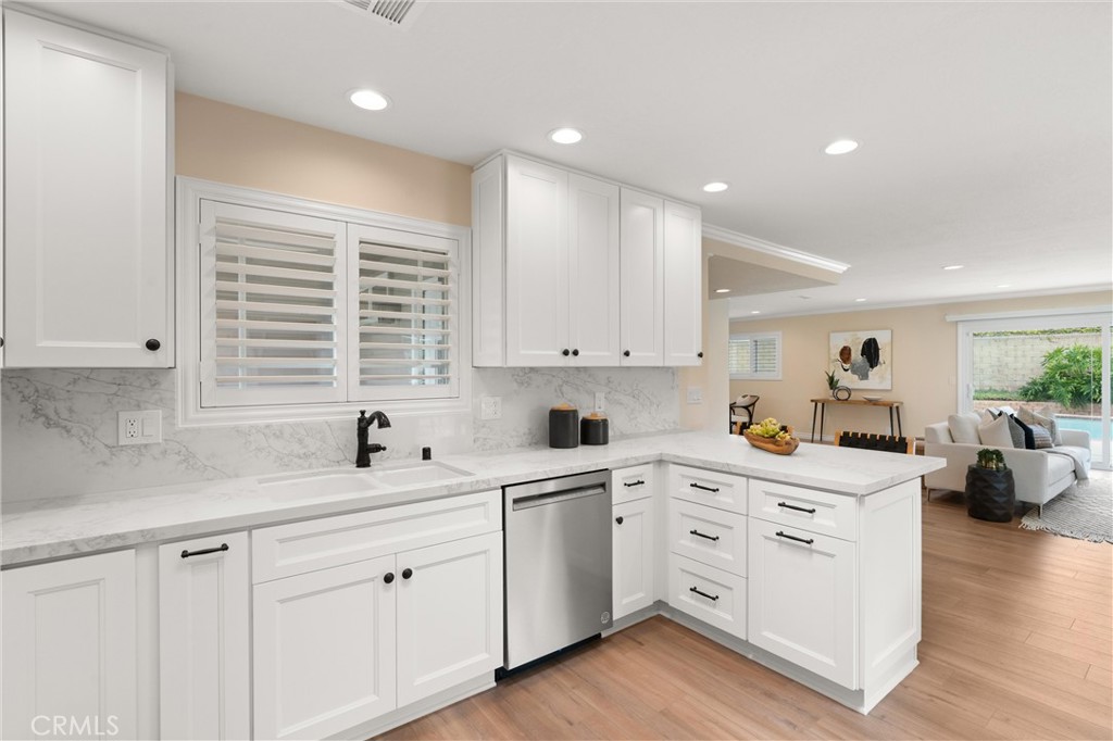 14092 Cameron Lane
