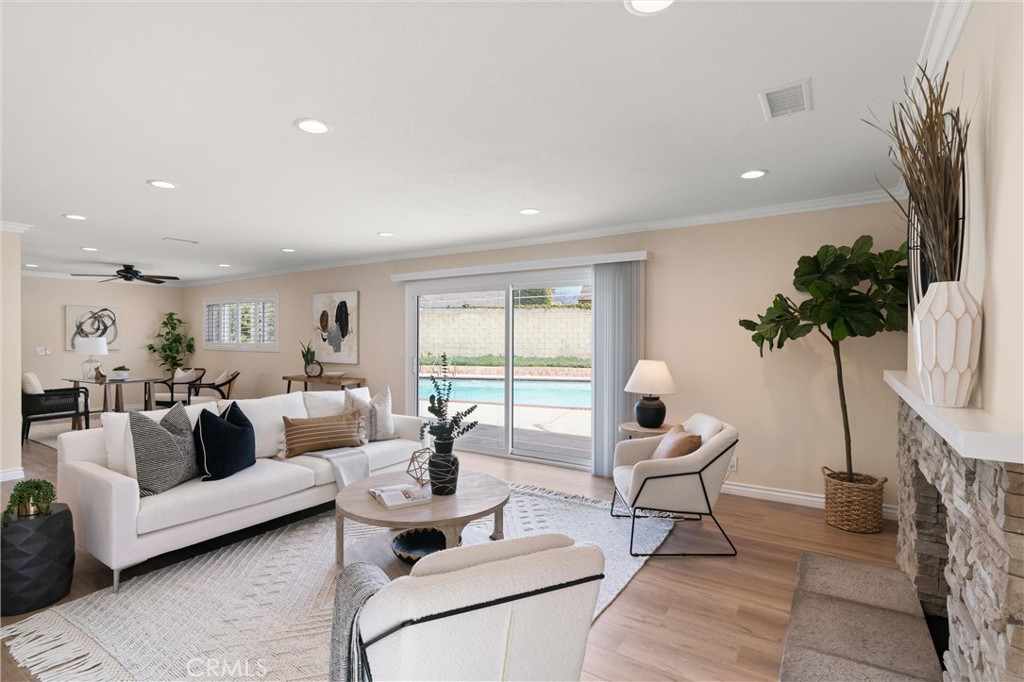 14092 Cameron Lane