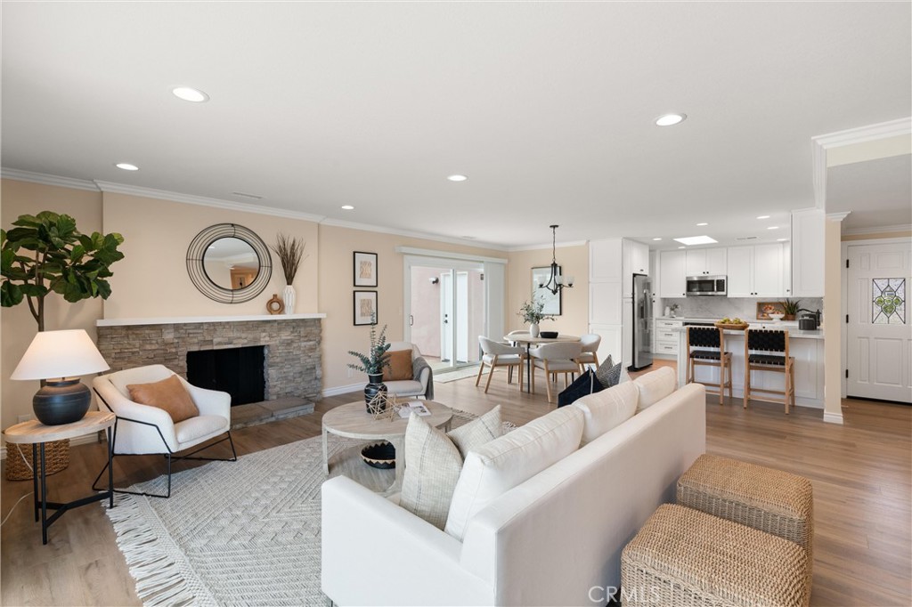 14092 Cameron Lane
