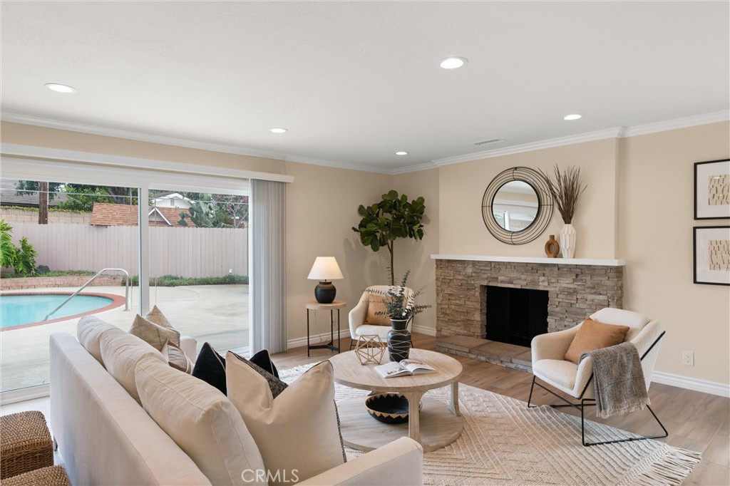 14092 Cameron Lane