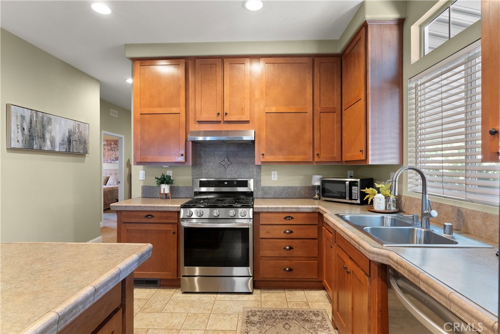 161 E Orangethorpe Avenue 102