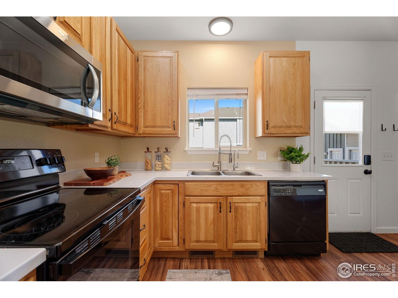 2832 William Neal Pkwy C