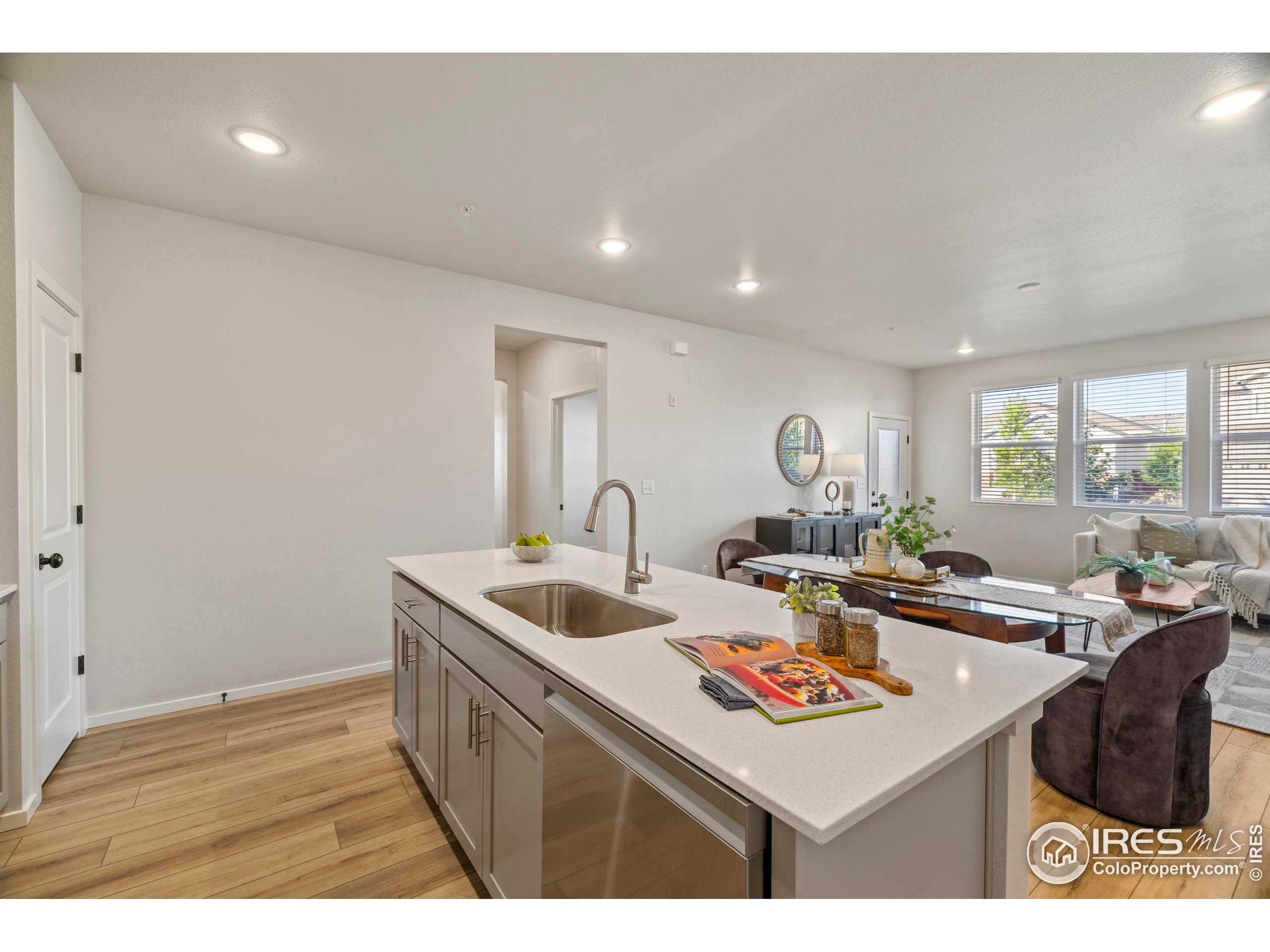 2102 Setting Sun Dr 7