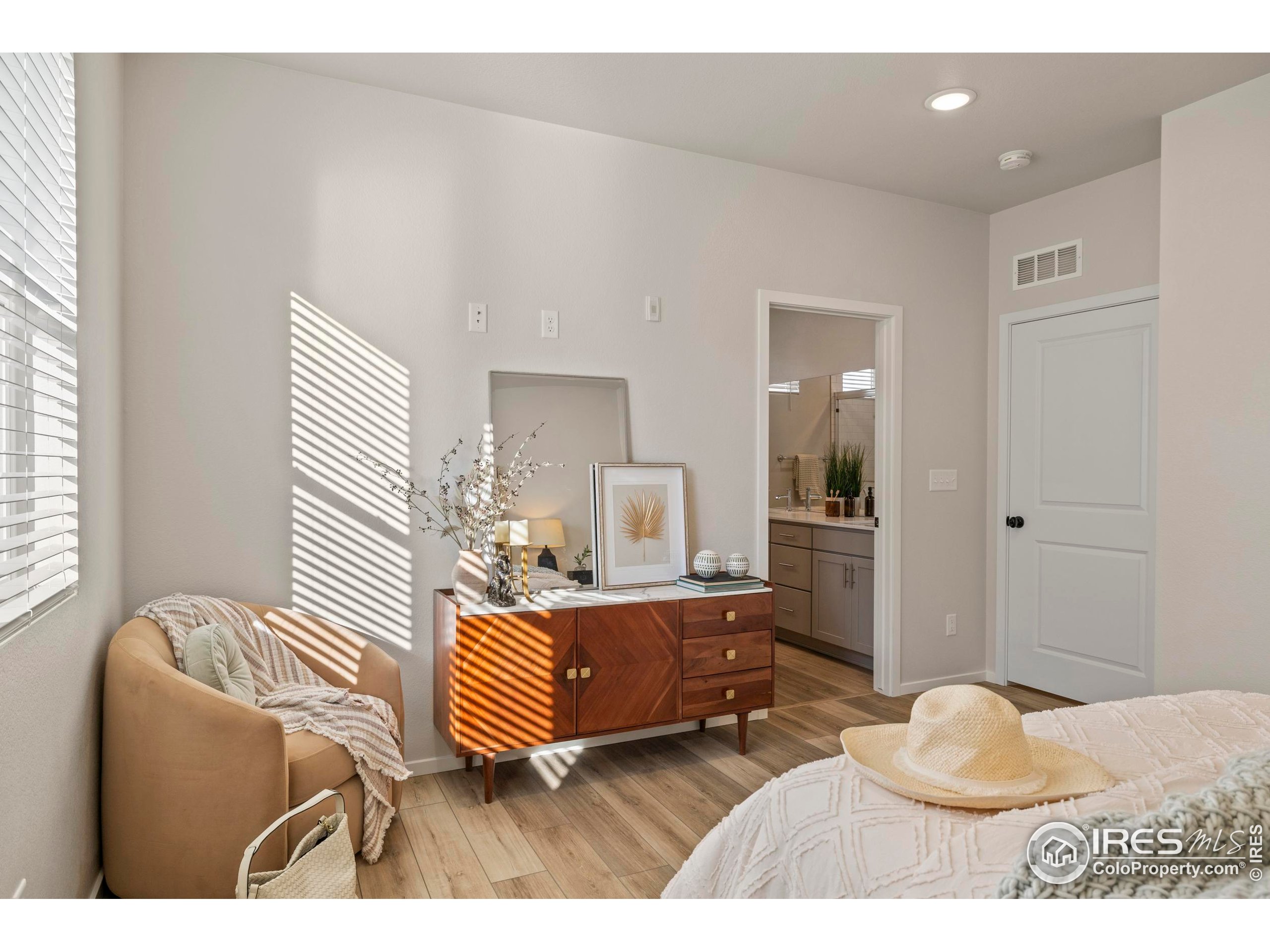 2102 Setting Sun Dr 7