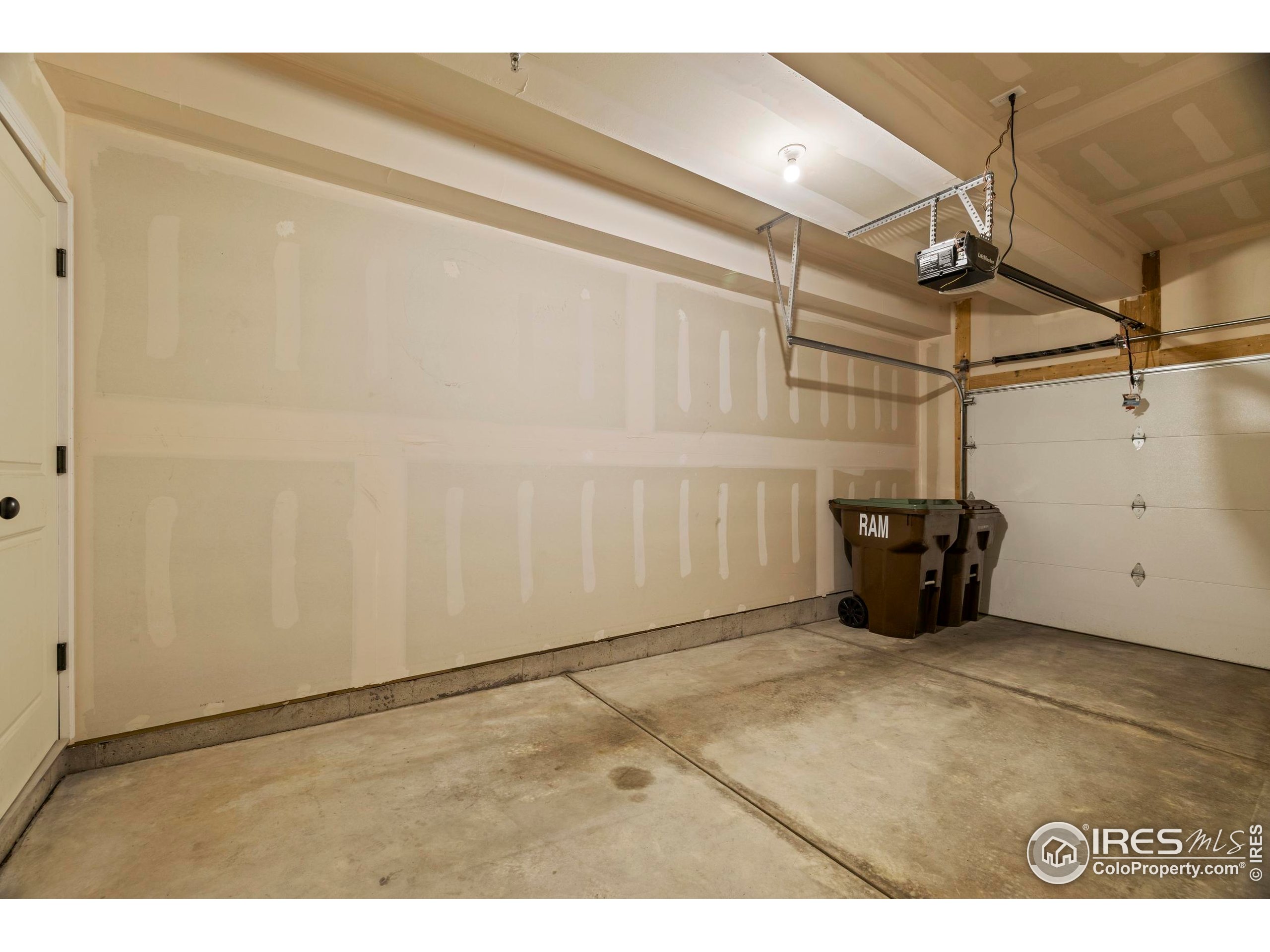 2102 Setting Sun Dr 7