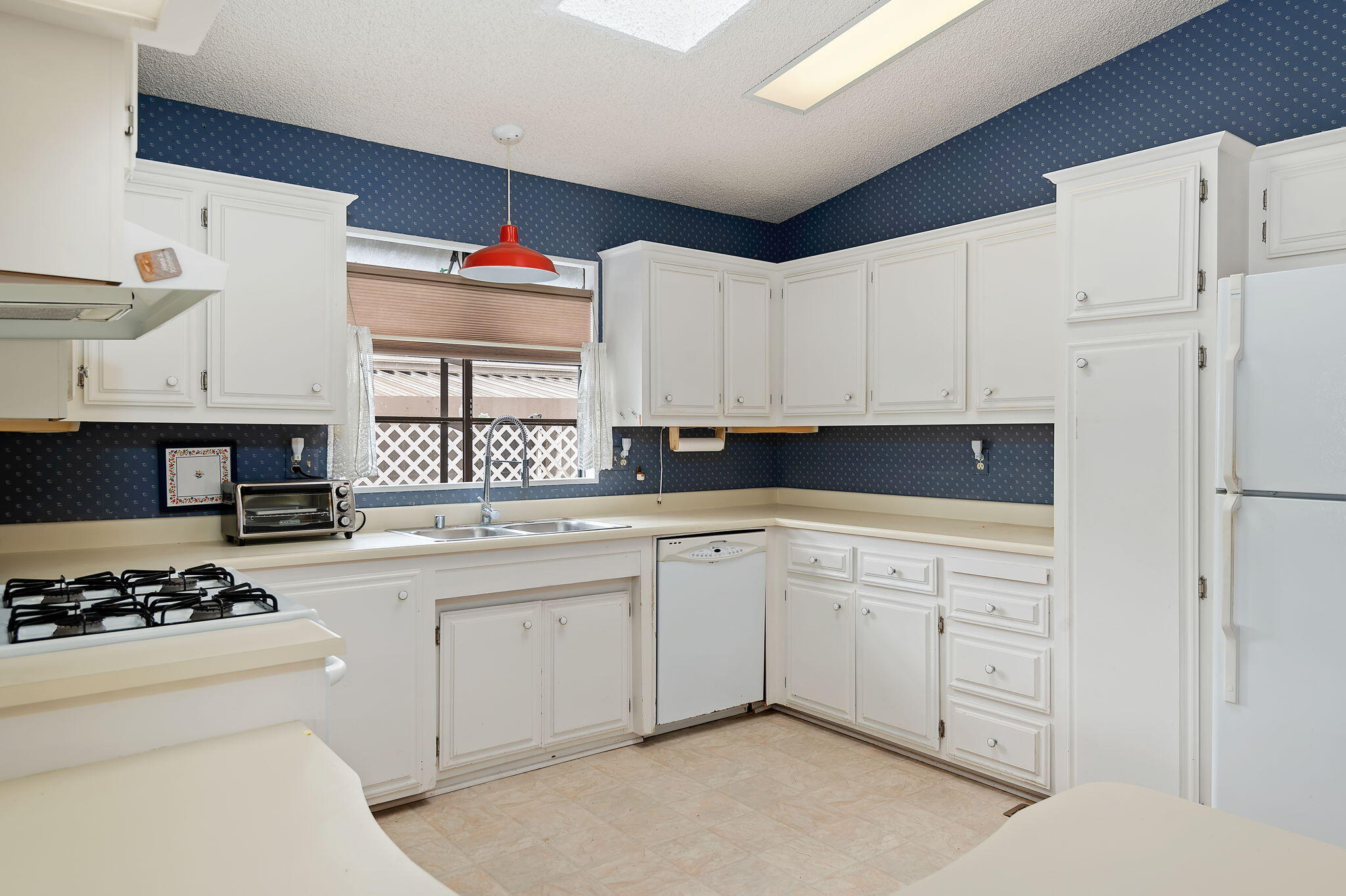 333 Old Mill Road, 141