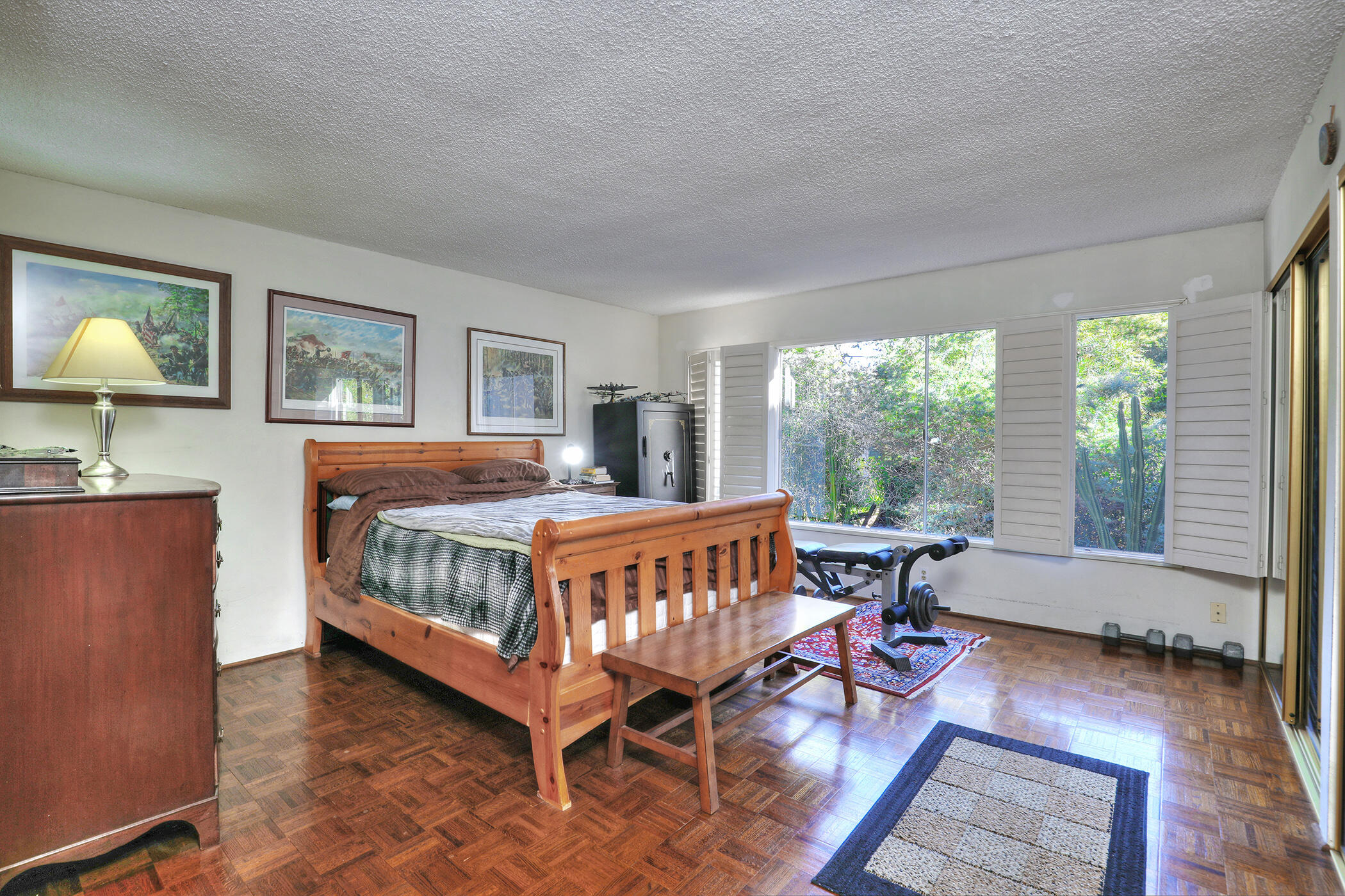 2727 Miradero Drive, 204