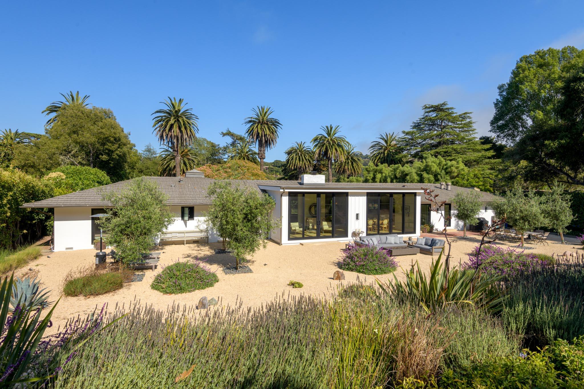 939 Las Palmas Drive