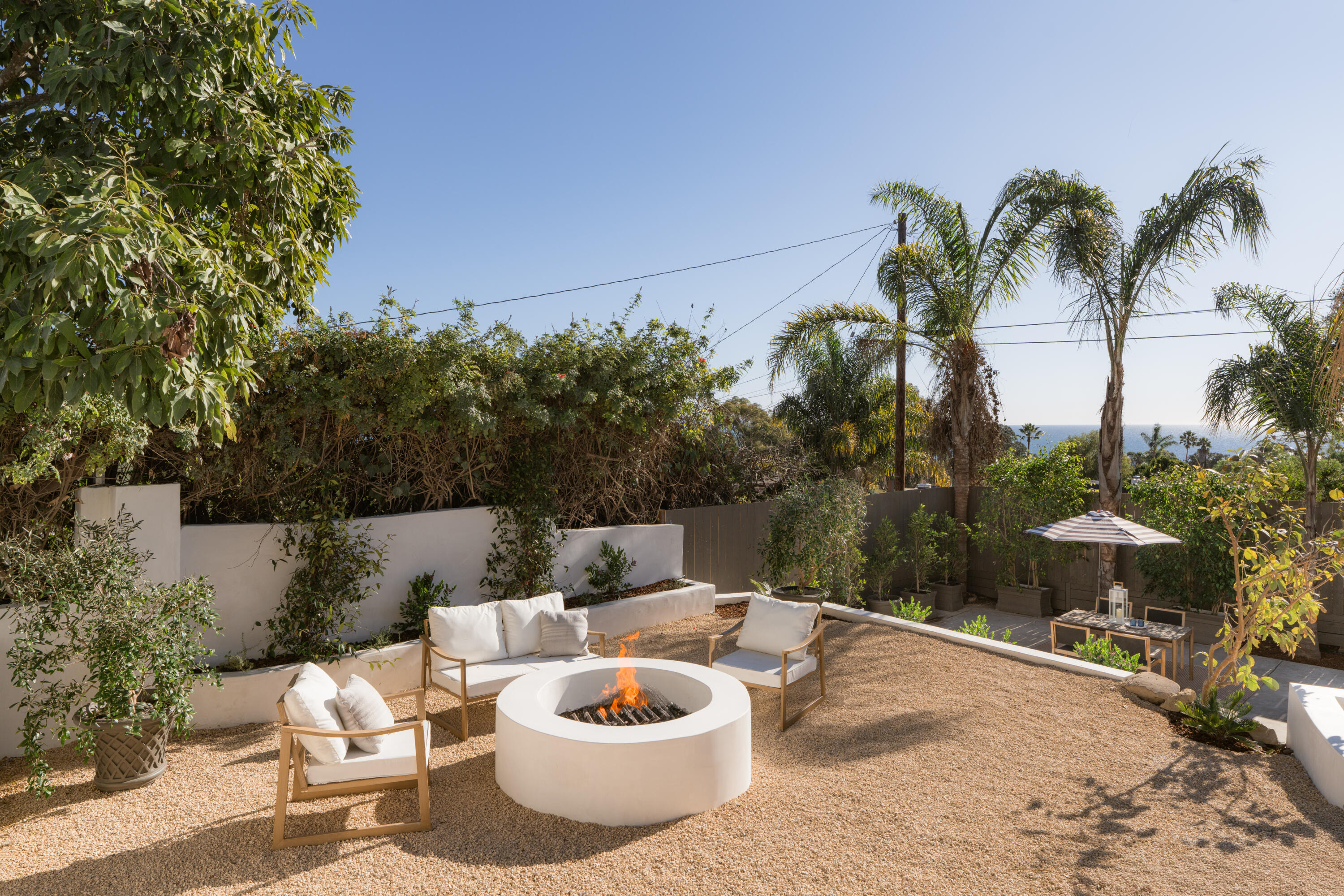 611 Miramonte Drive