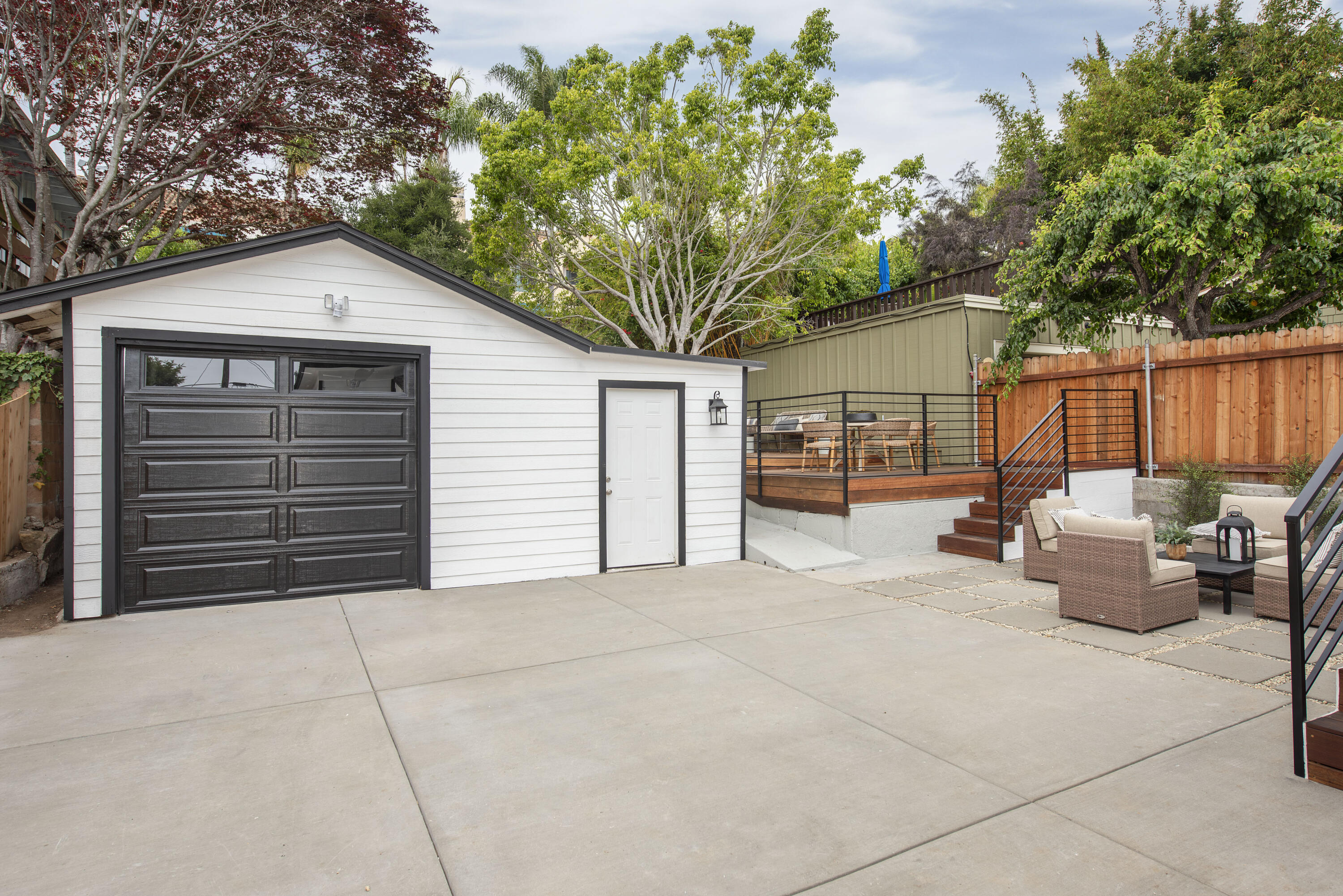 405 E Figueroa Street