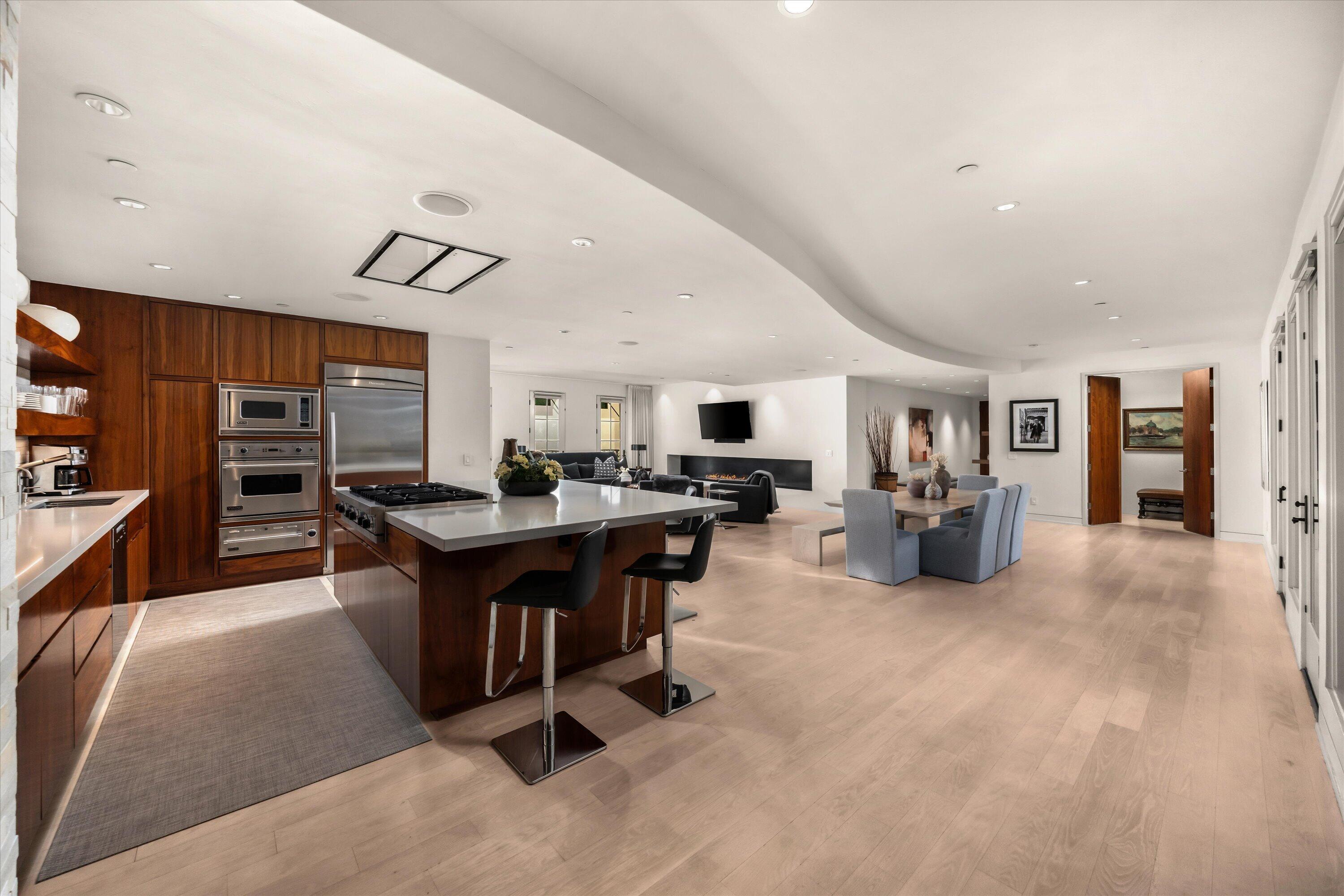 618 Anacapa Street Apt 8