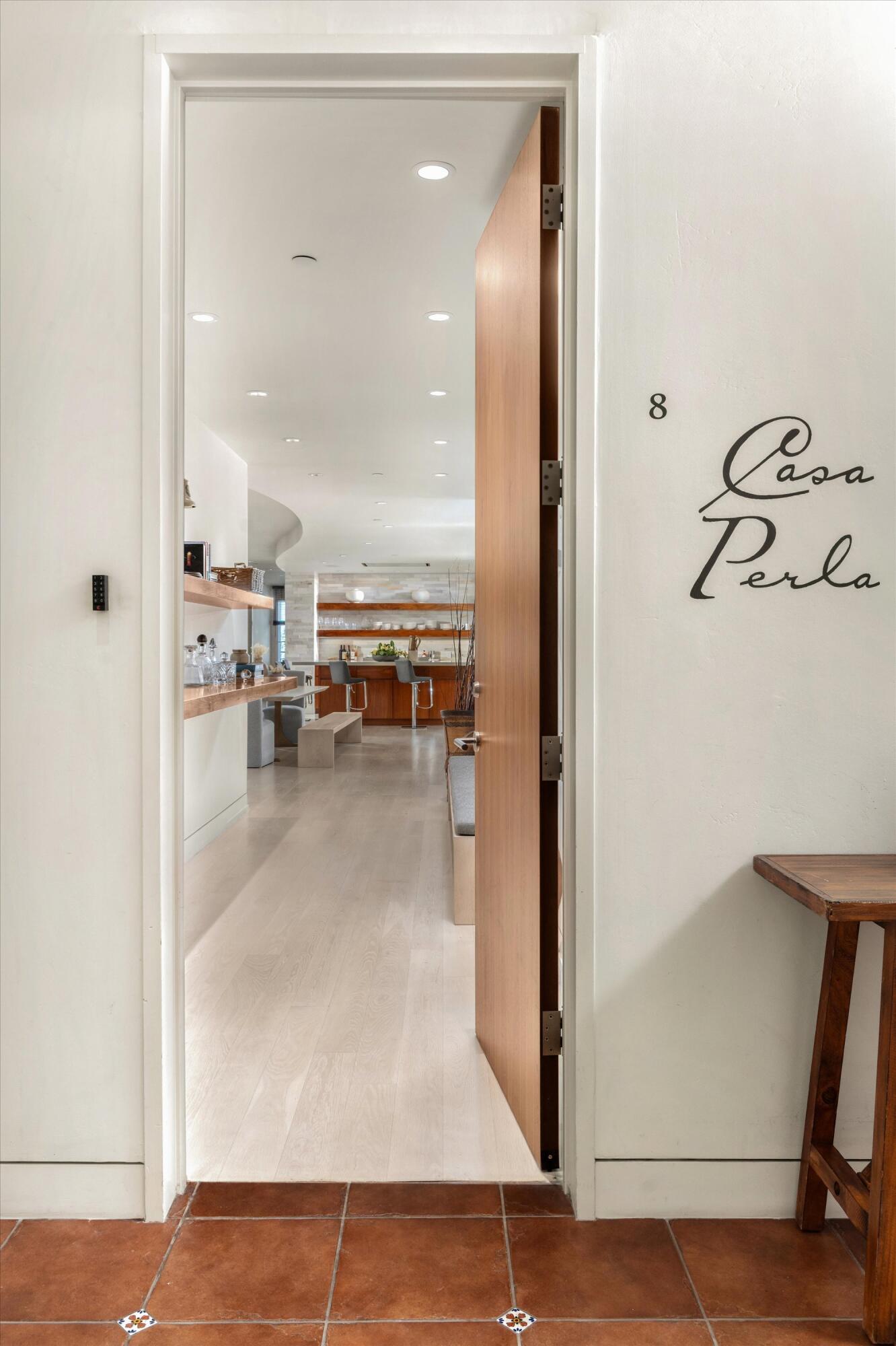 618 Anacapa Street Apt 8