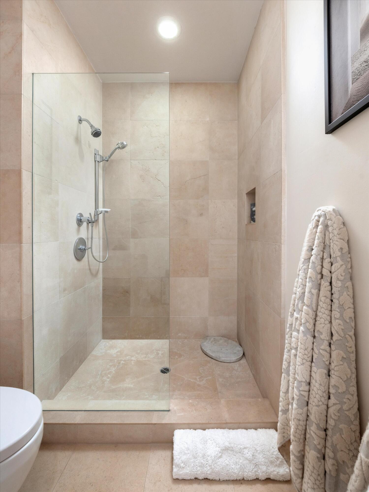618 Anacapa Street Apt 8