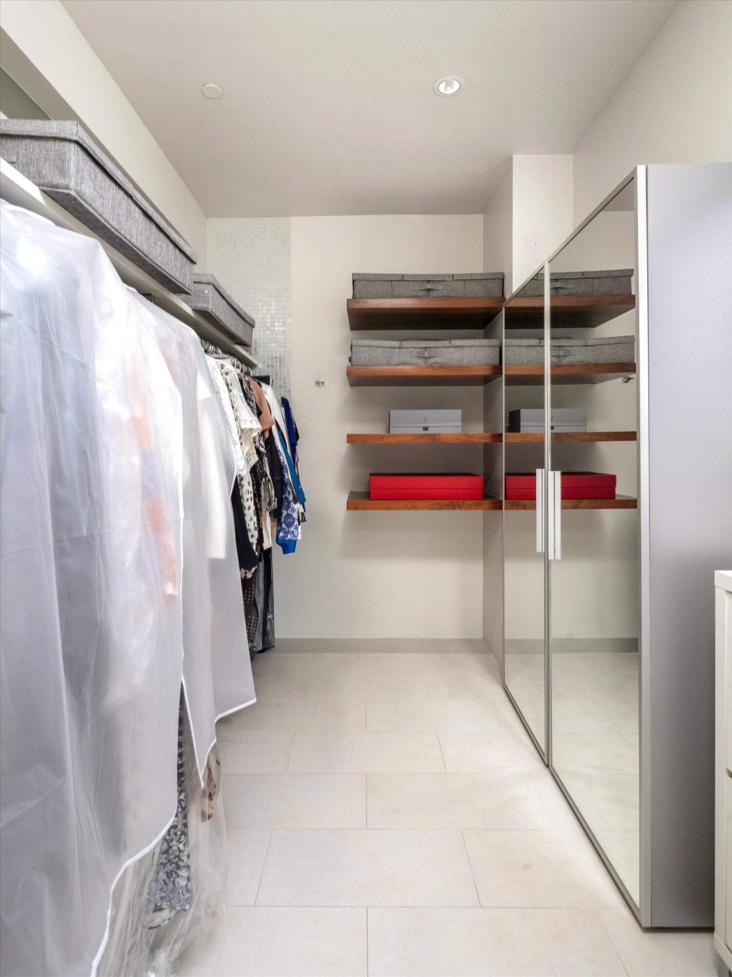 618 Anacapa Street Apt 8