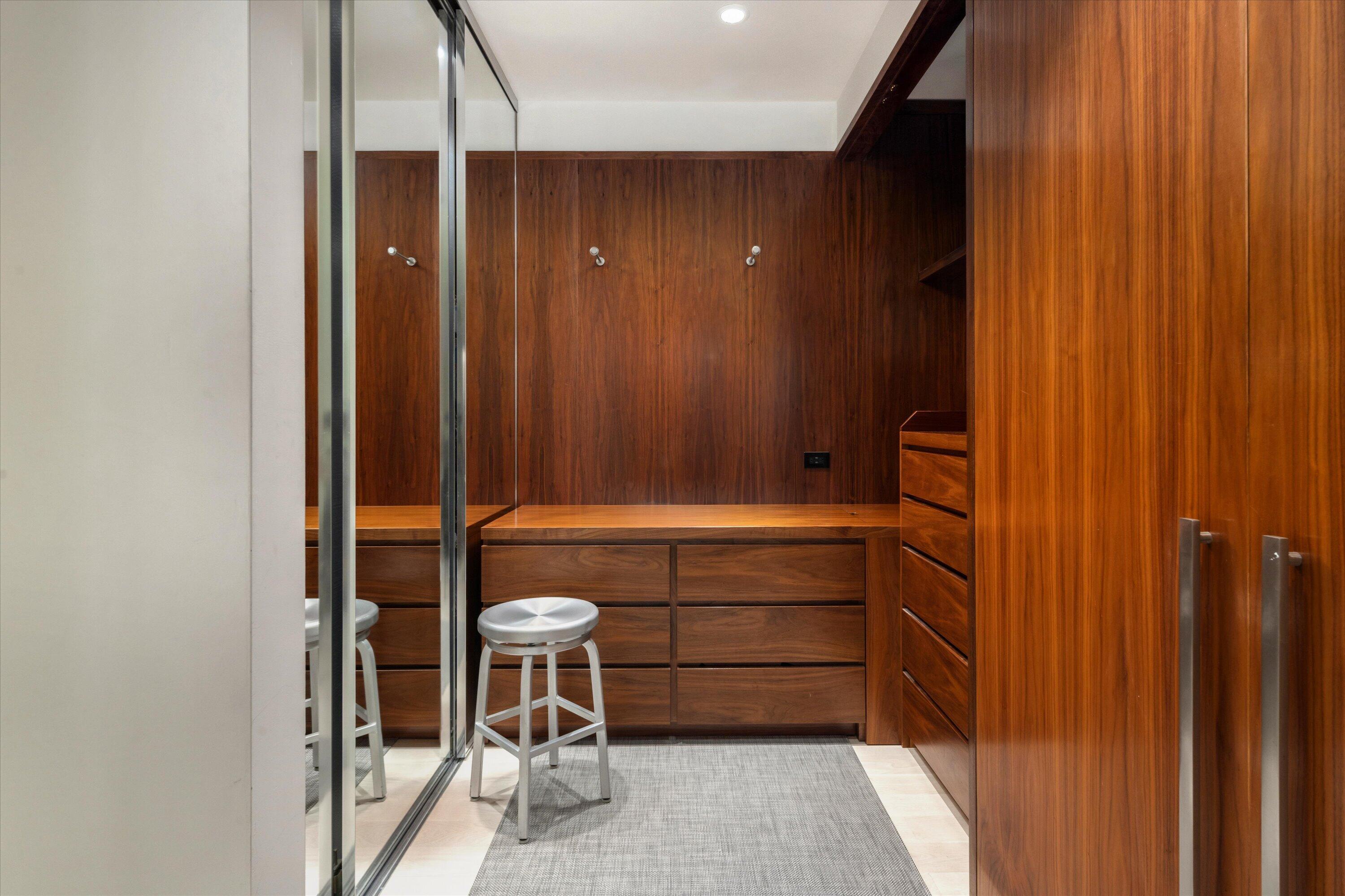 618 Anacapa Street Apt 8