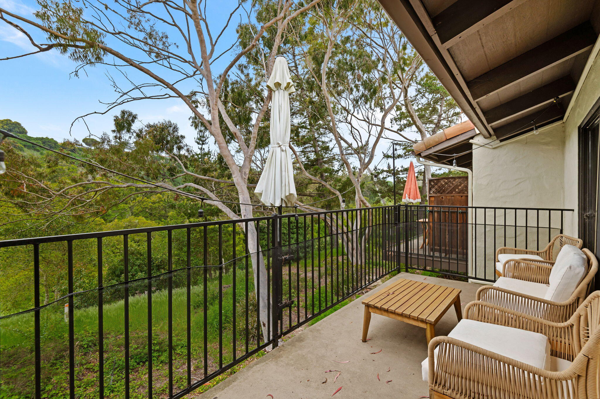 1031 Miramonte Drive Apt 2
