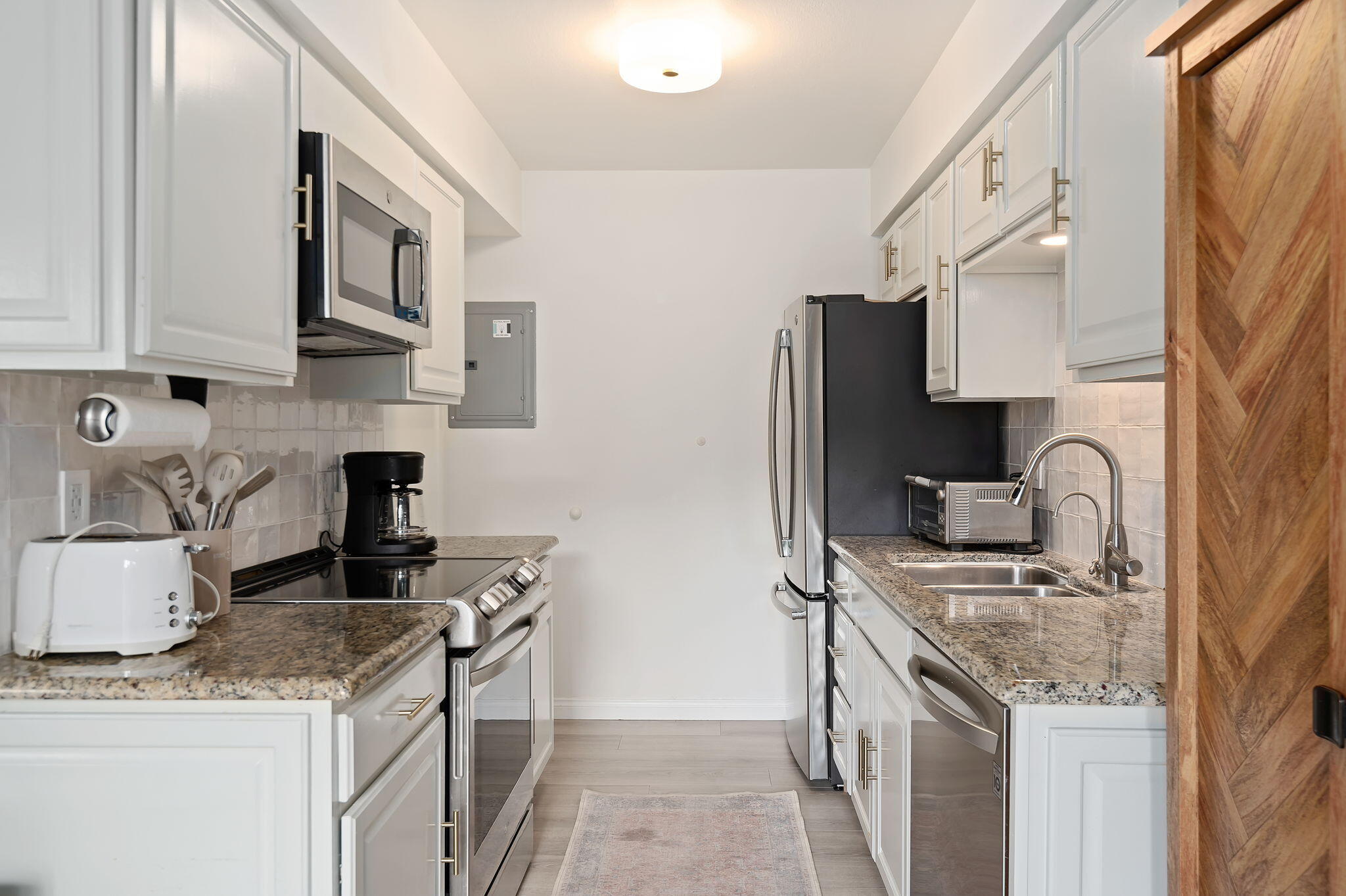 1031 Miramonte Drive Apt 2