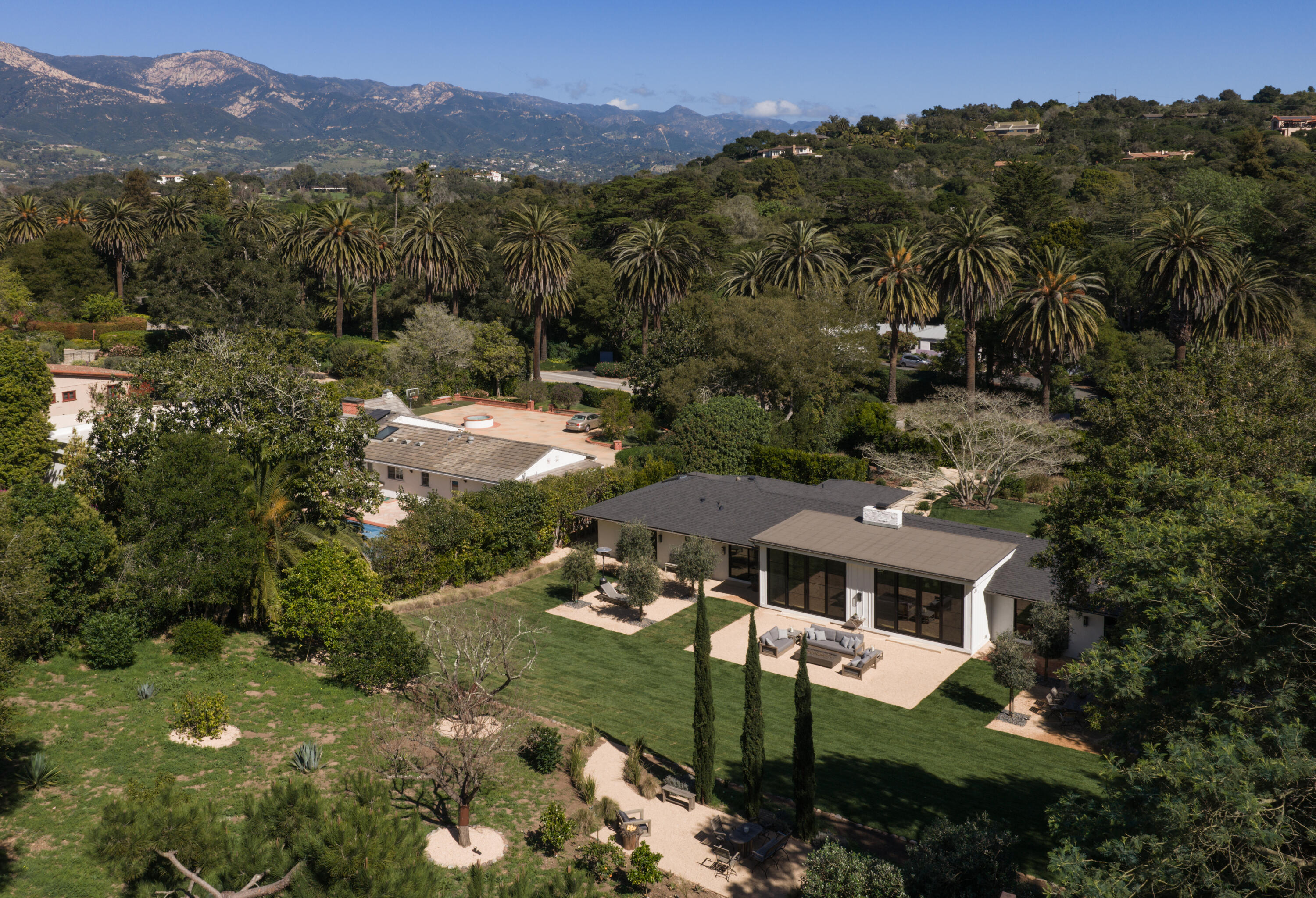 939 Las Palmas Drive