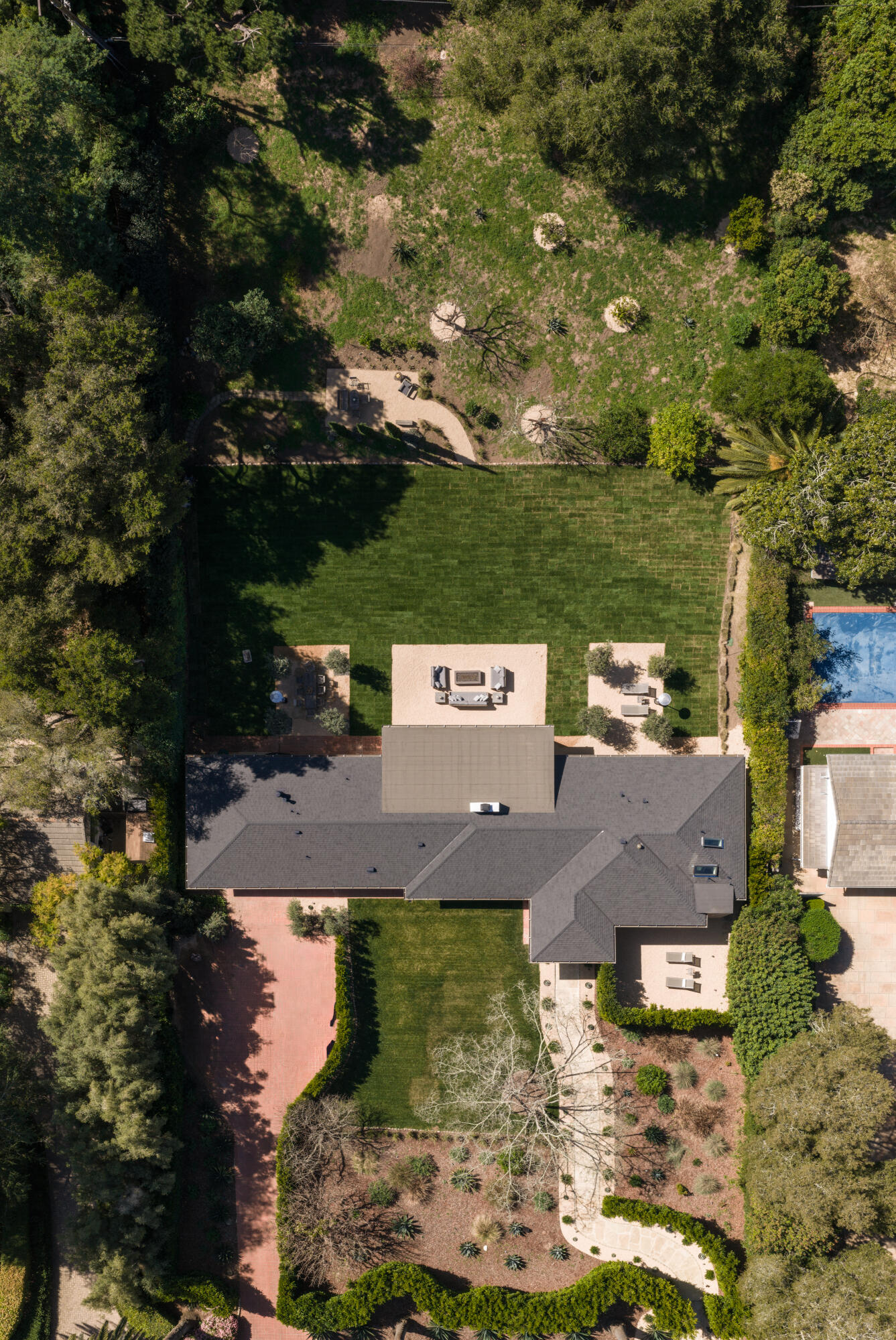 939 Las Palmas Drive