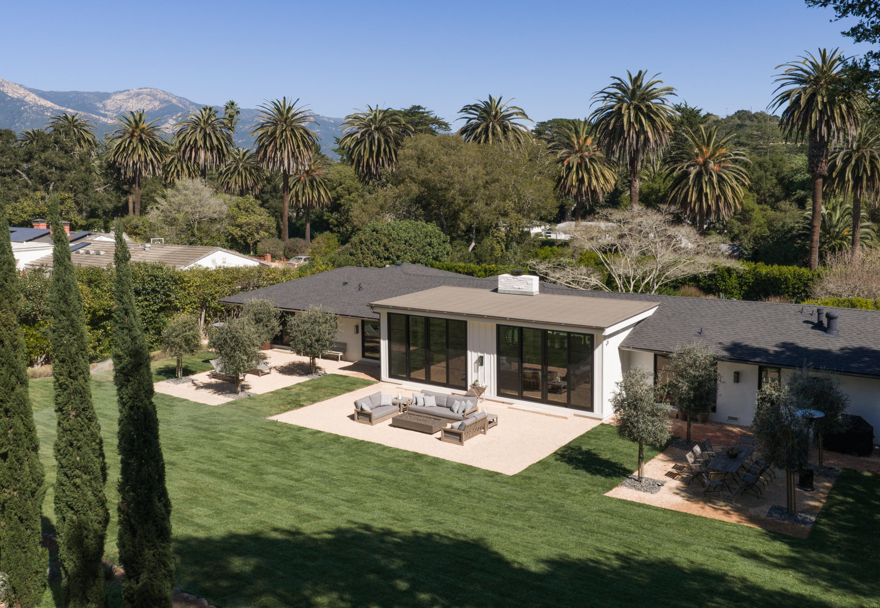 939 Las Palmas Drive