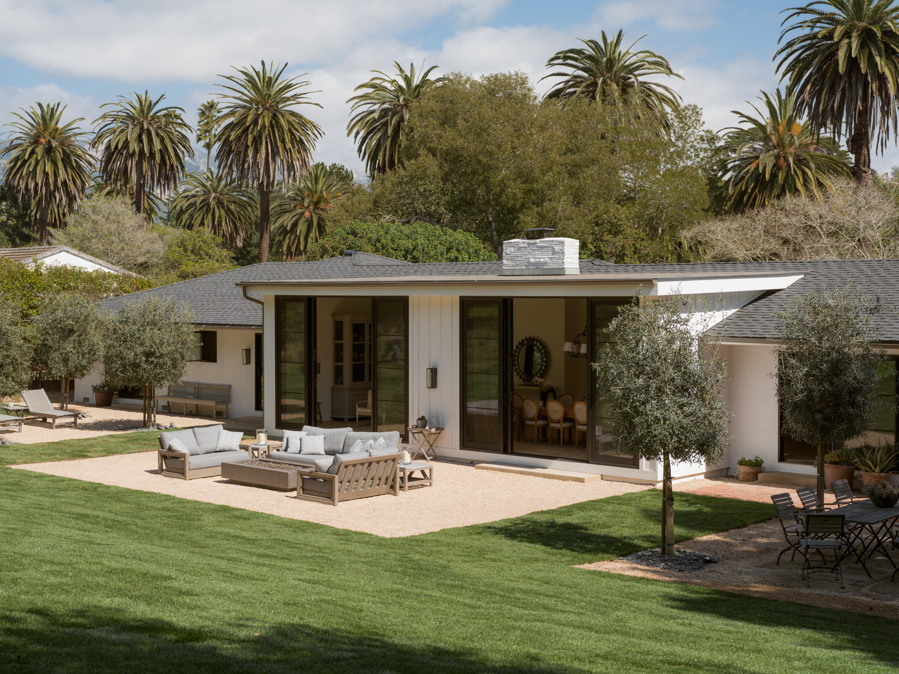 939 Las Palmas Drive