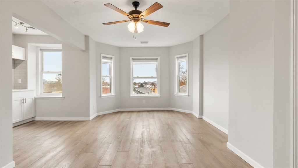7 Everett Ave # 3